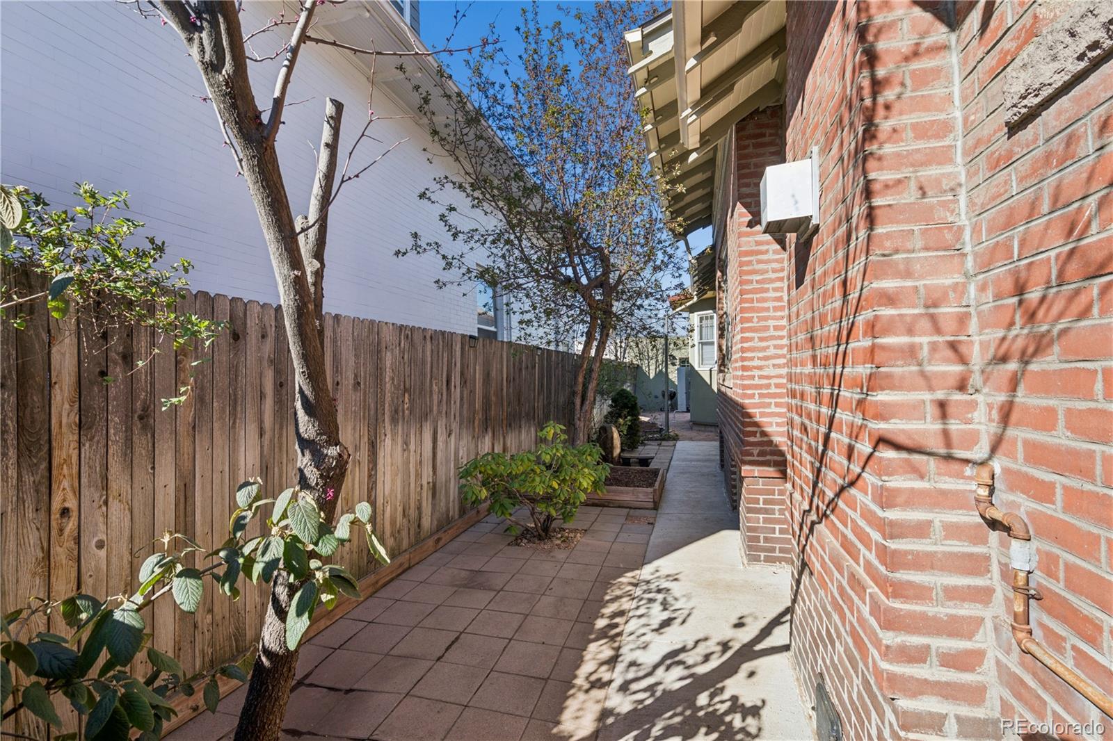 MLS Image #35 for 1385 s lincoln street,denver, Colorado