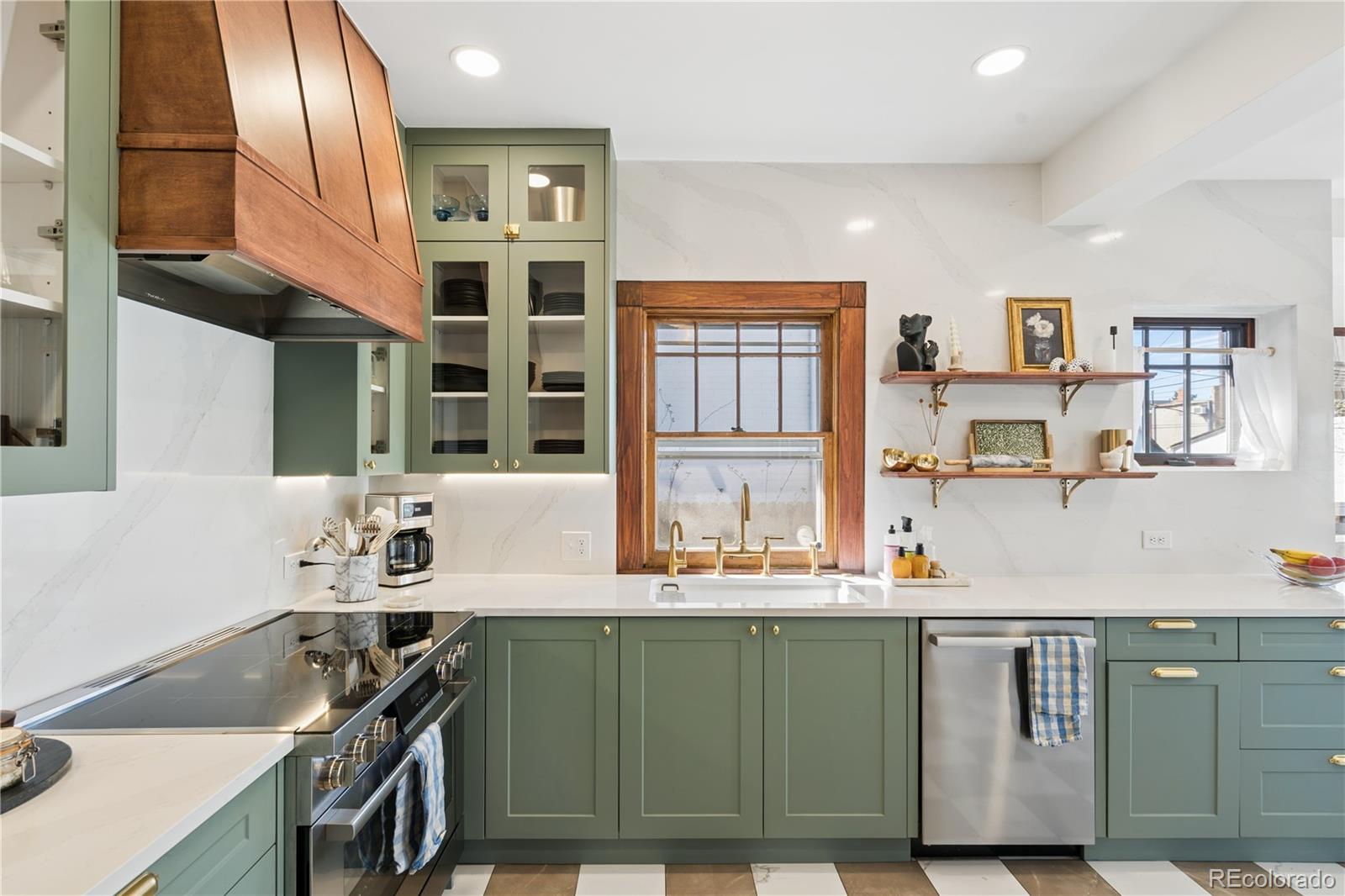 MLS Image #7 for 1385 s lincoln street,denver, Colorado