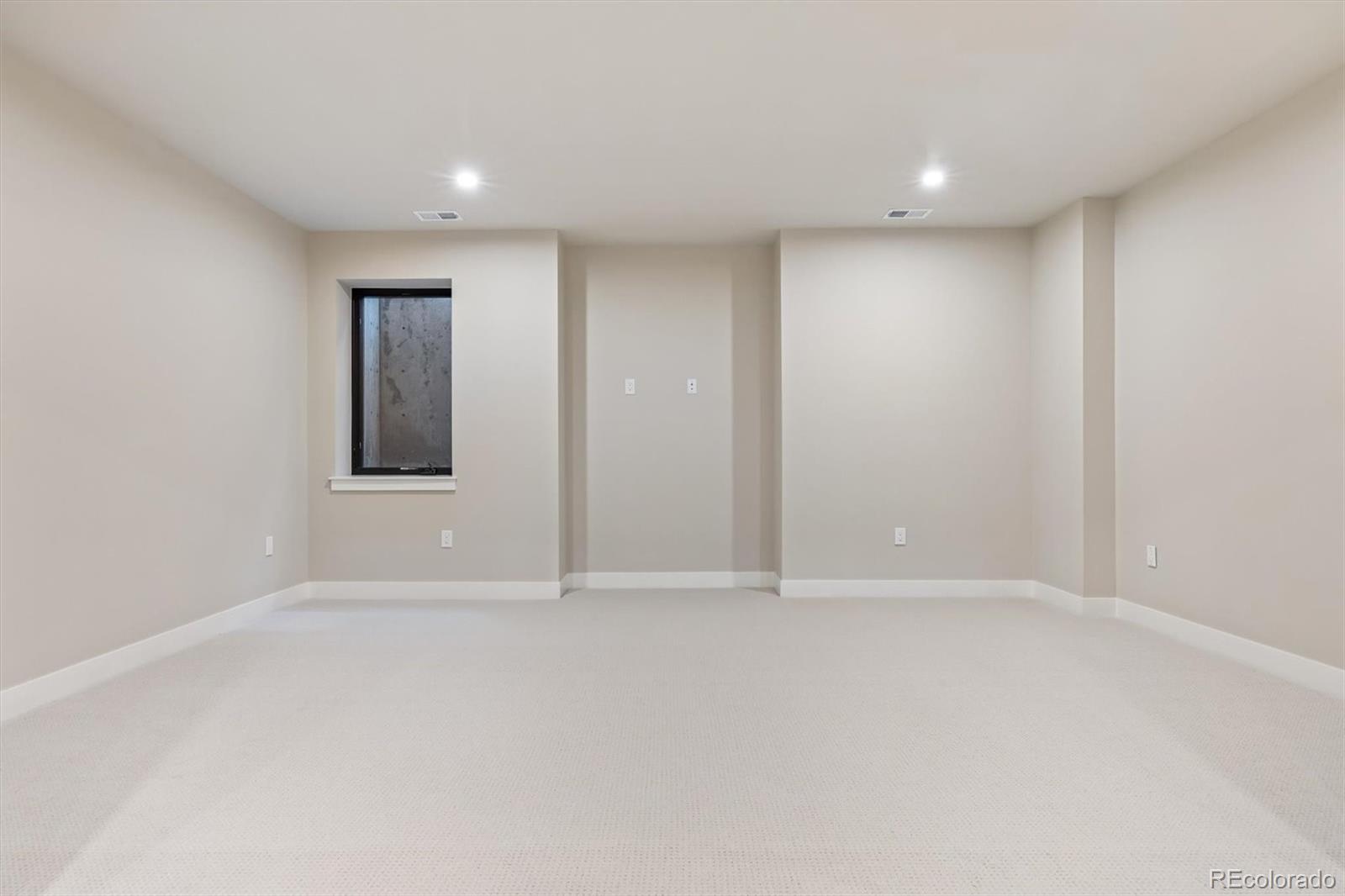 MLS Image #34 for 1109 s clayton street,denver, Colorado