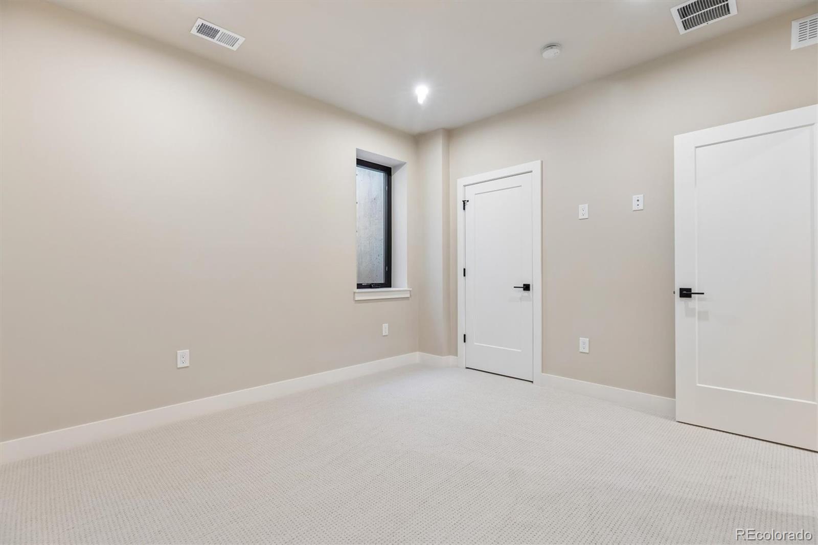 MLS Image #36 for 1109 s clayton street,denver, Colorado