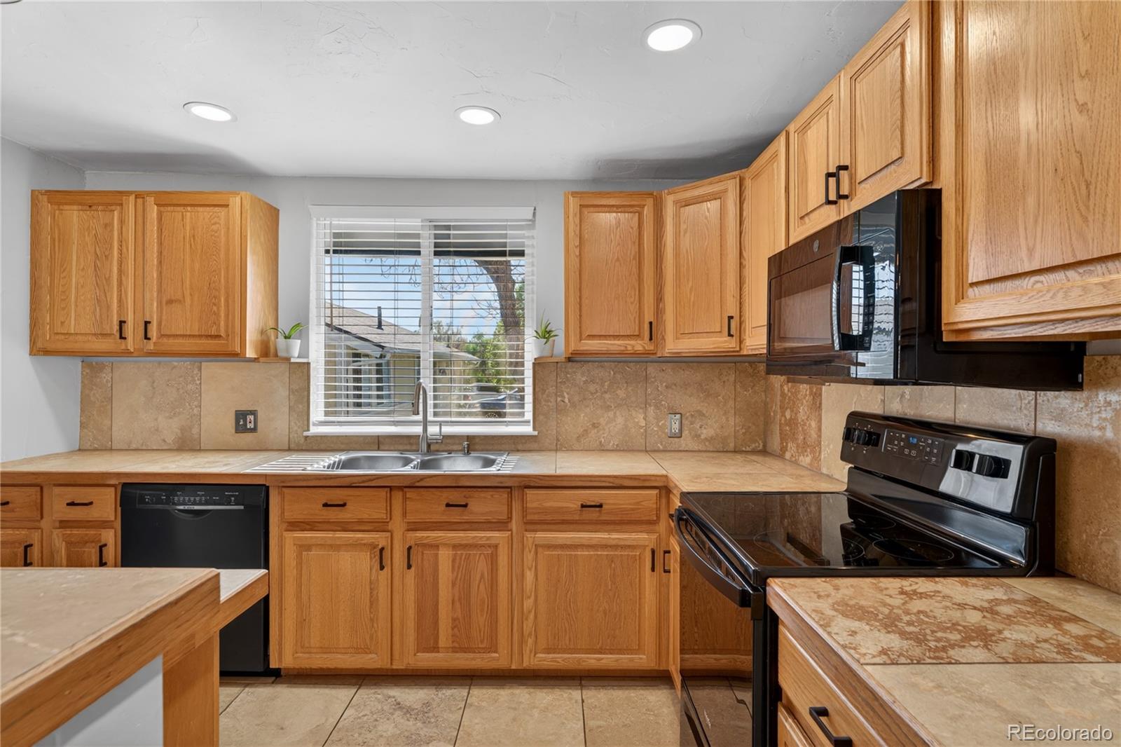 MLS Image #9 for 261  cragmore street,denver, Colorado