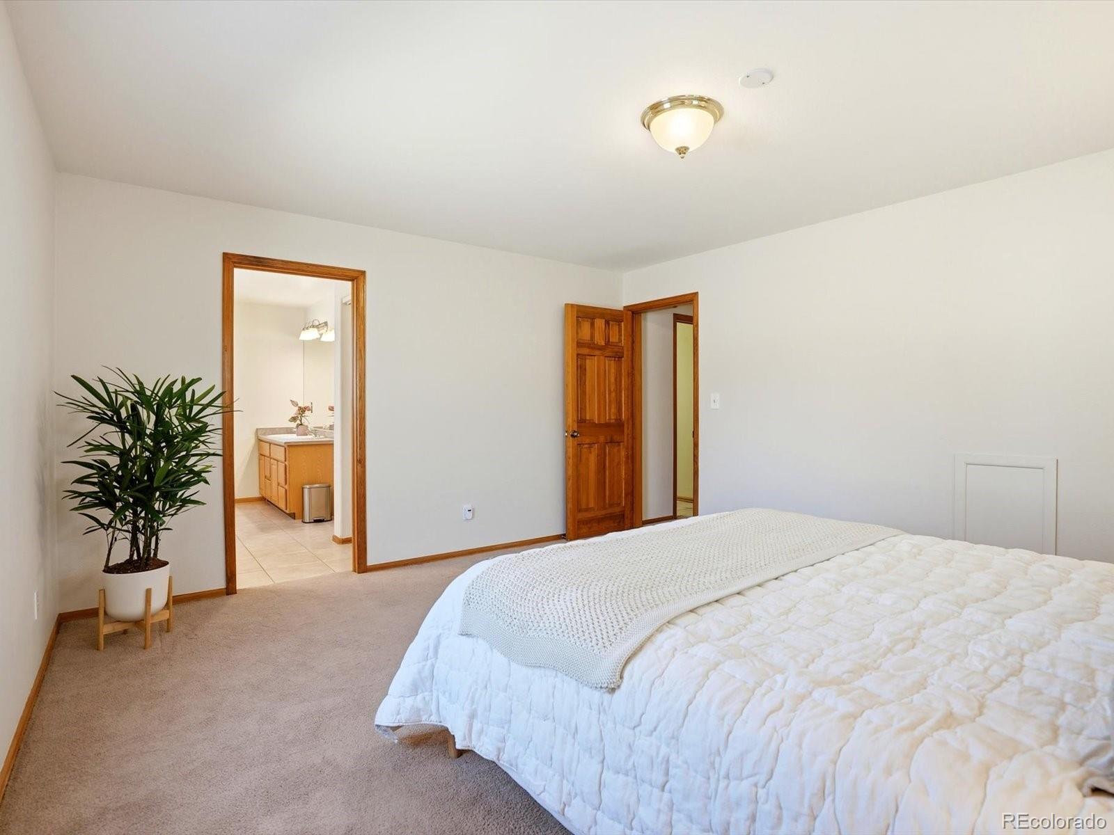 MLS Image #21 for 7947 s dover street,littleton, Colorado
