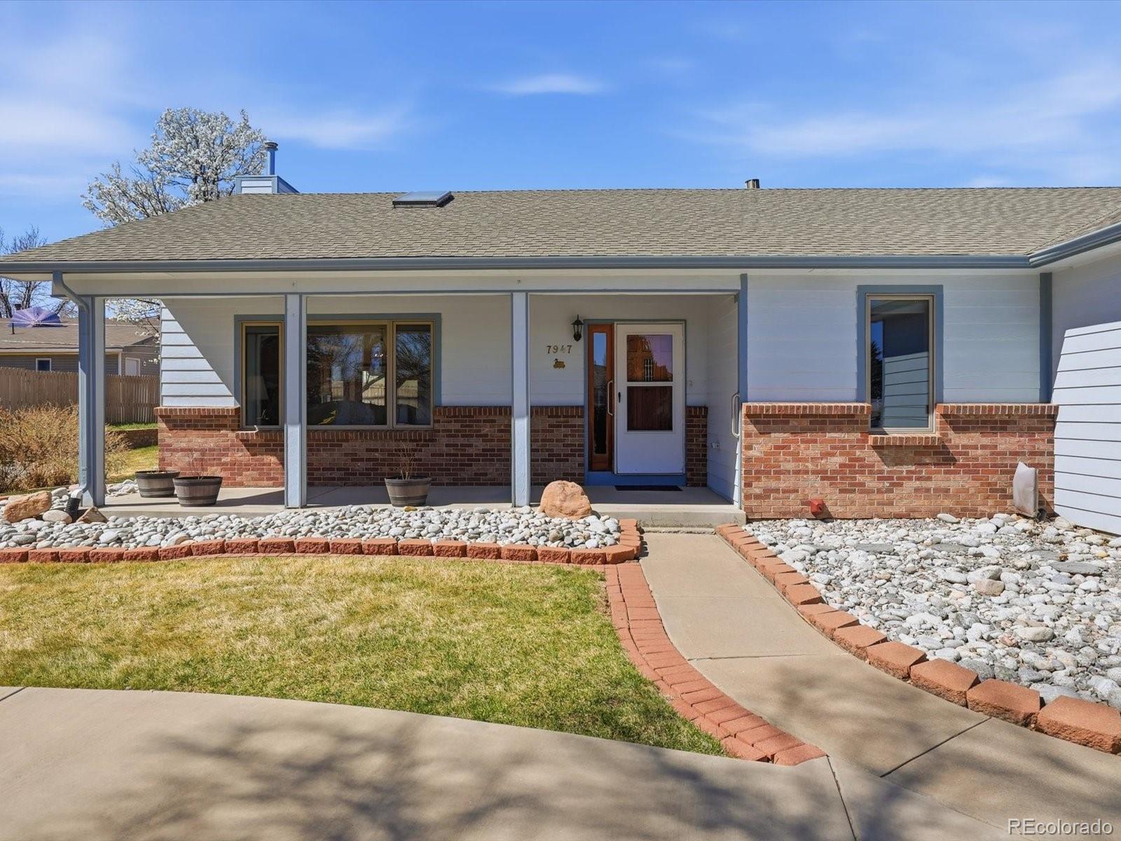 MLS Image #3 for 7947 s dover street,littleton, Colorado