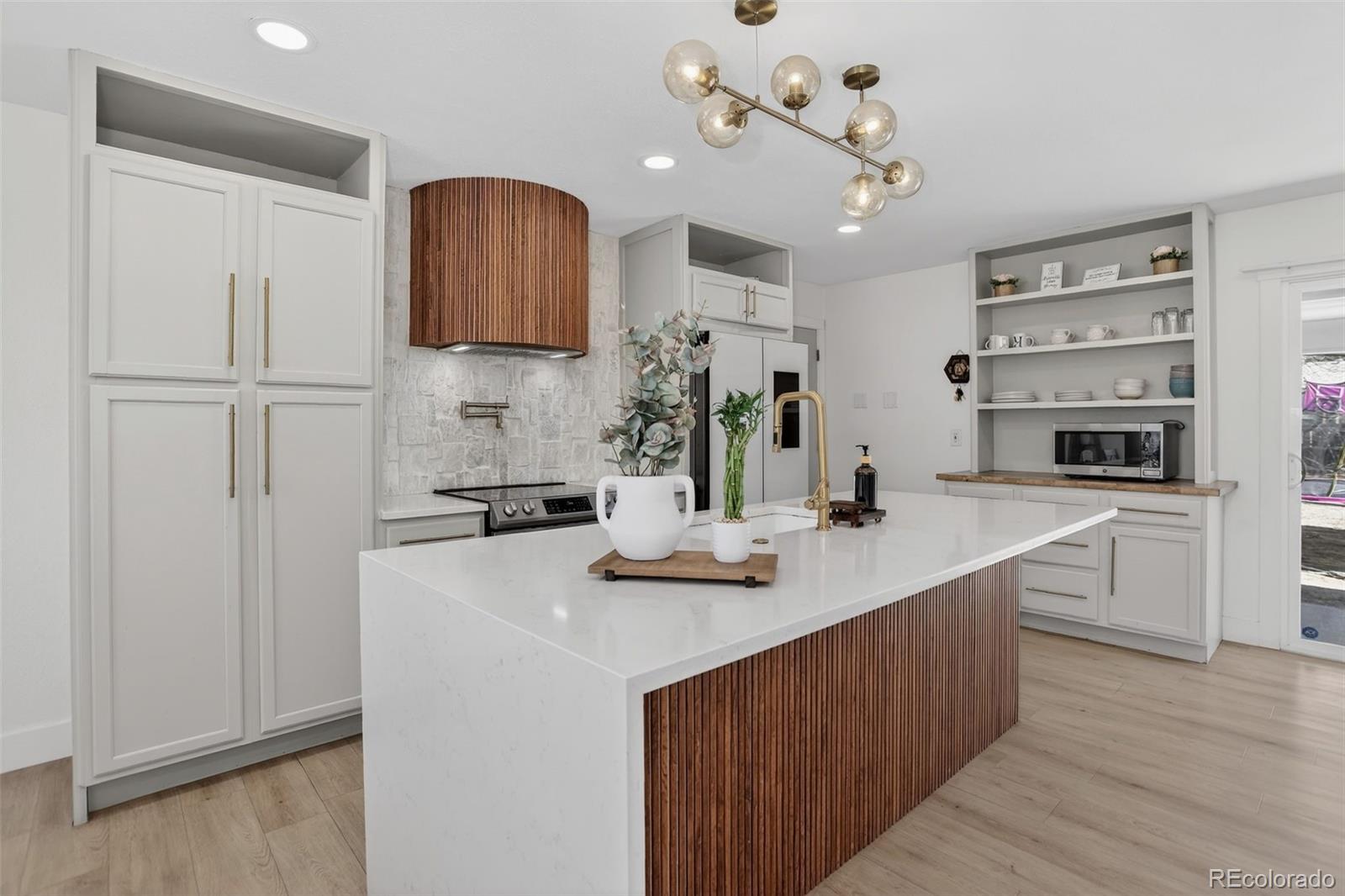 MLS Image #1 for 690 s newark court,aurora, Colorado
