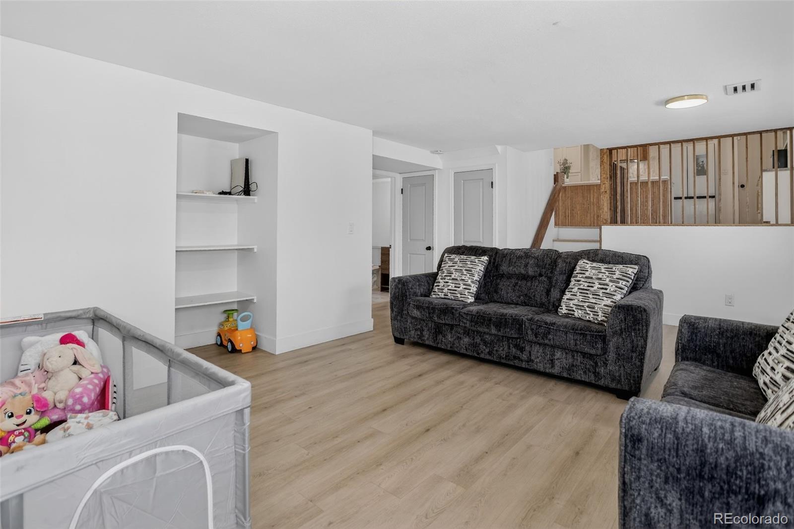 MLS Image #13 for 690 s newark court,aurora, Colorado