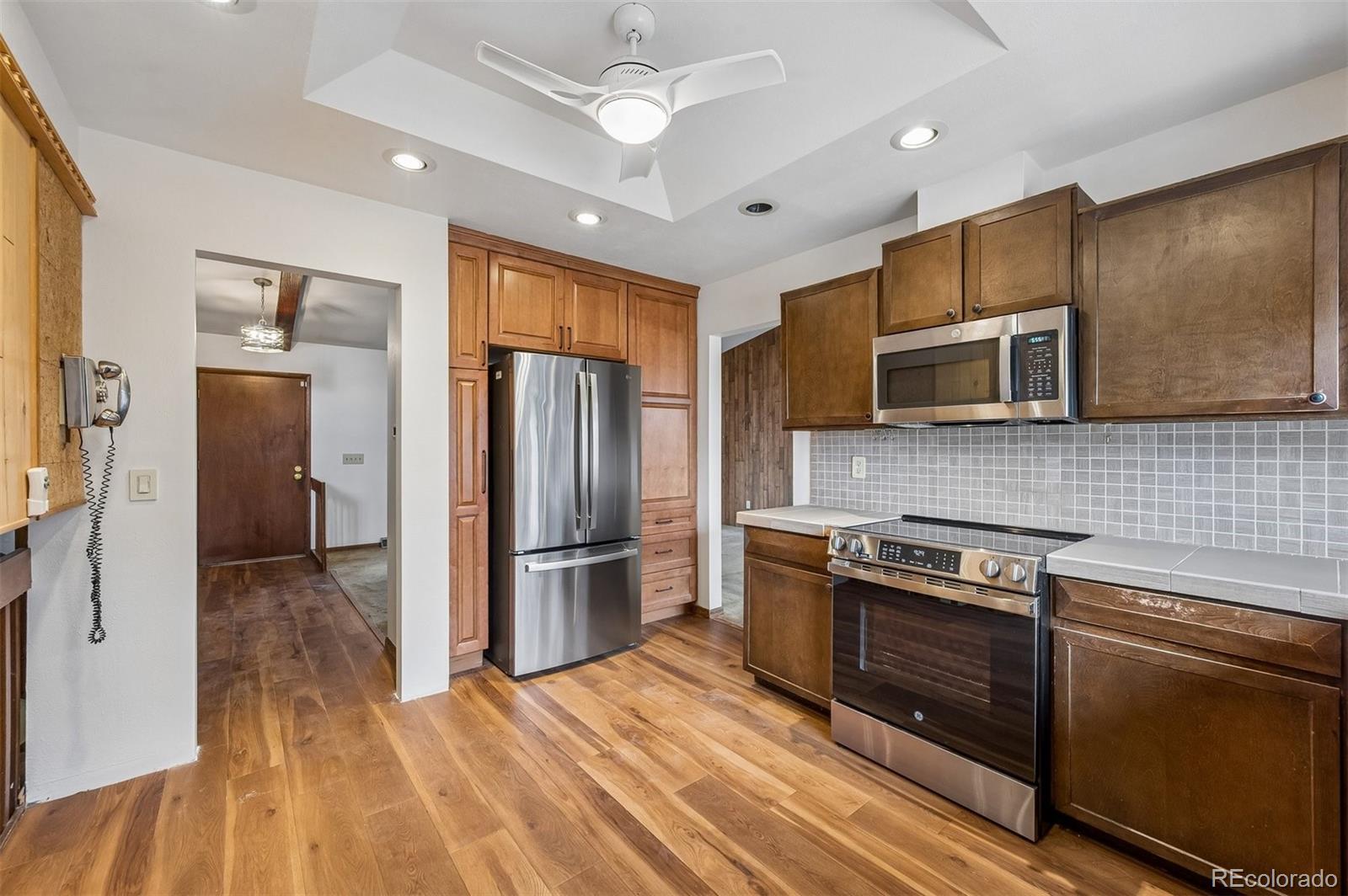 MLS Image #3 for 11405 e vassar drive,aurora, Colorado