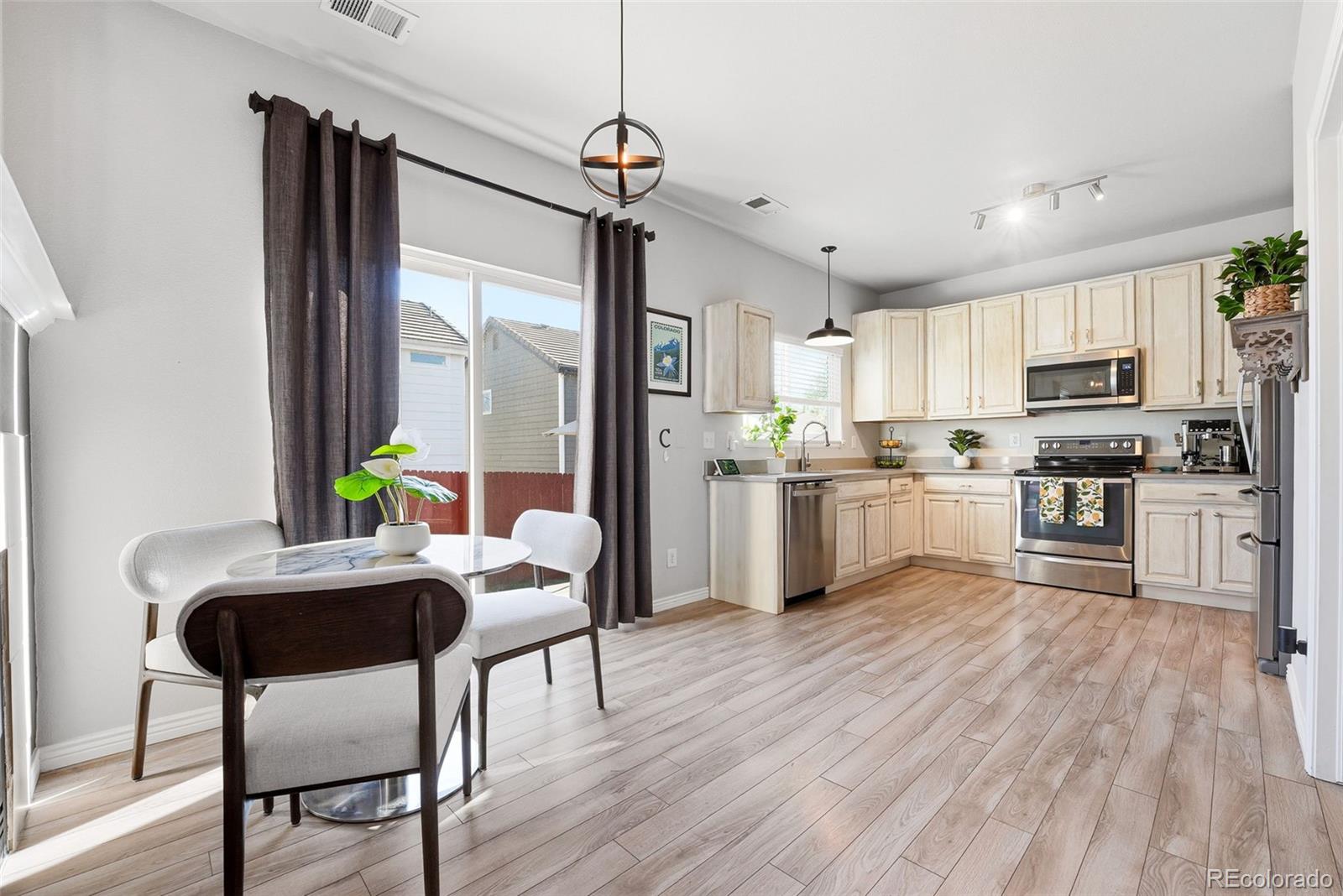 MLS Image #6 for 6800 w remington place,littleton, Colorado