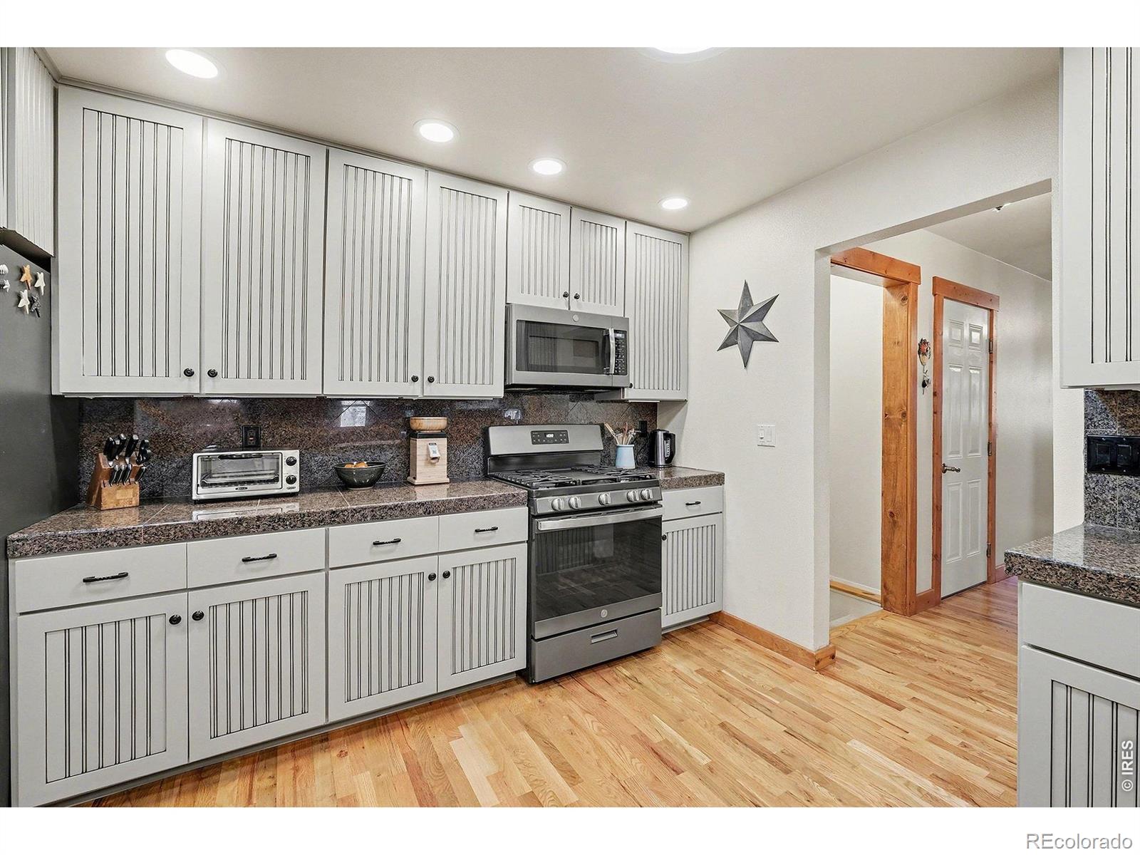 MLS Image #7 for 509  locust street,windsor, Colorado
