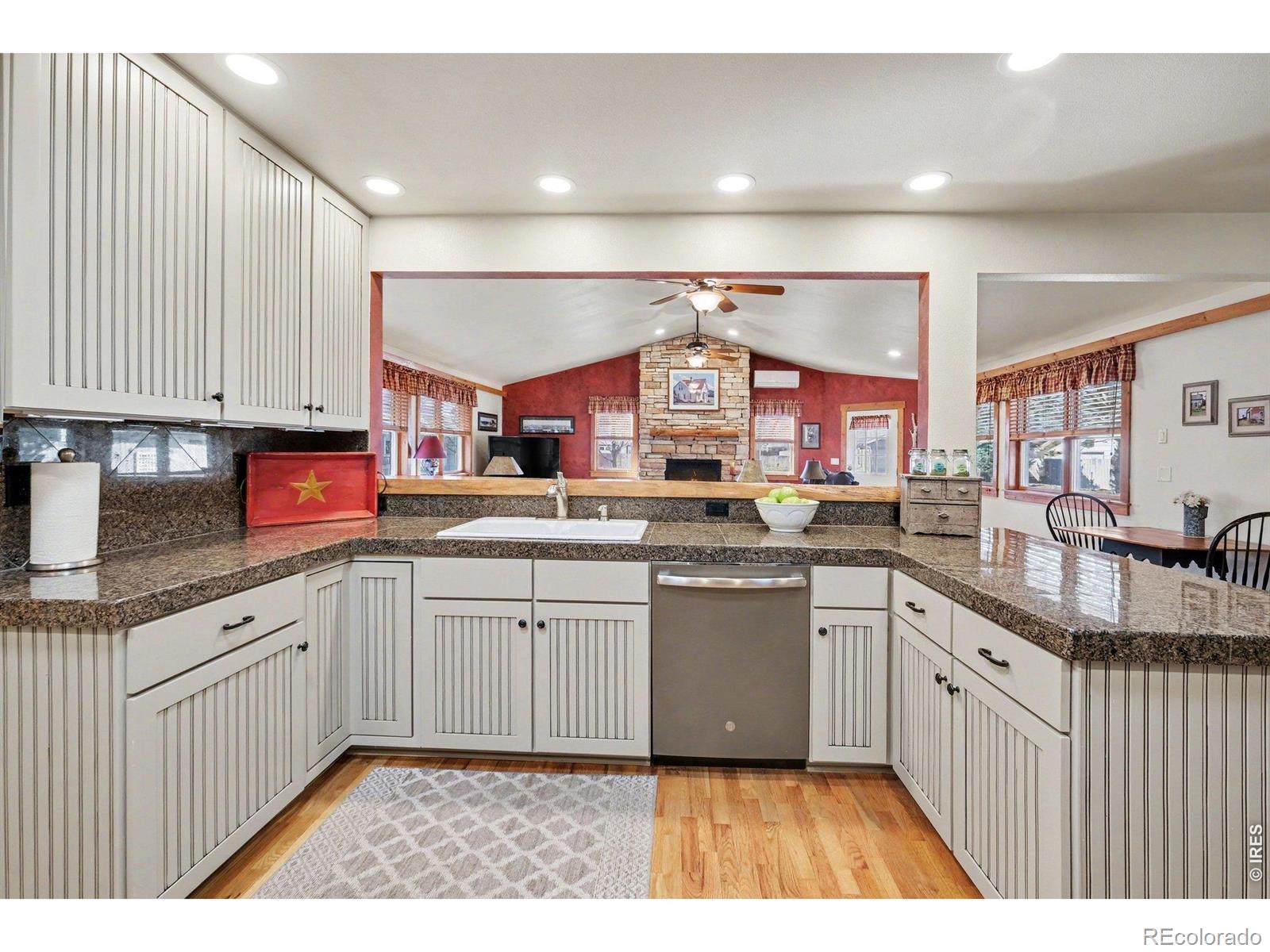 MLS Image #9 for 509  locust street,windsor, Colorado