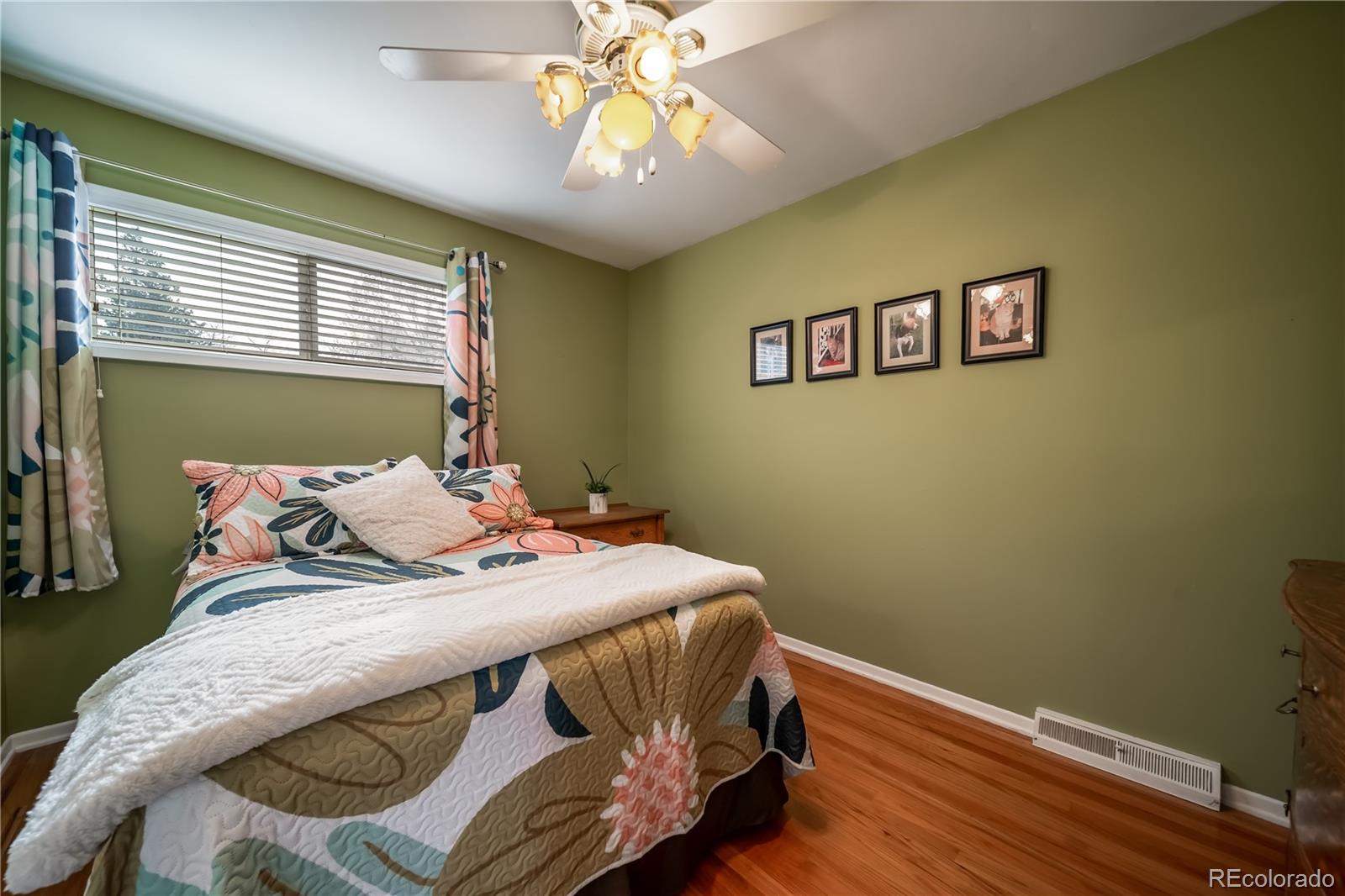 MLS Image #28 for 429  newark street,aurora, Colorado