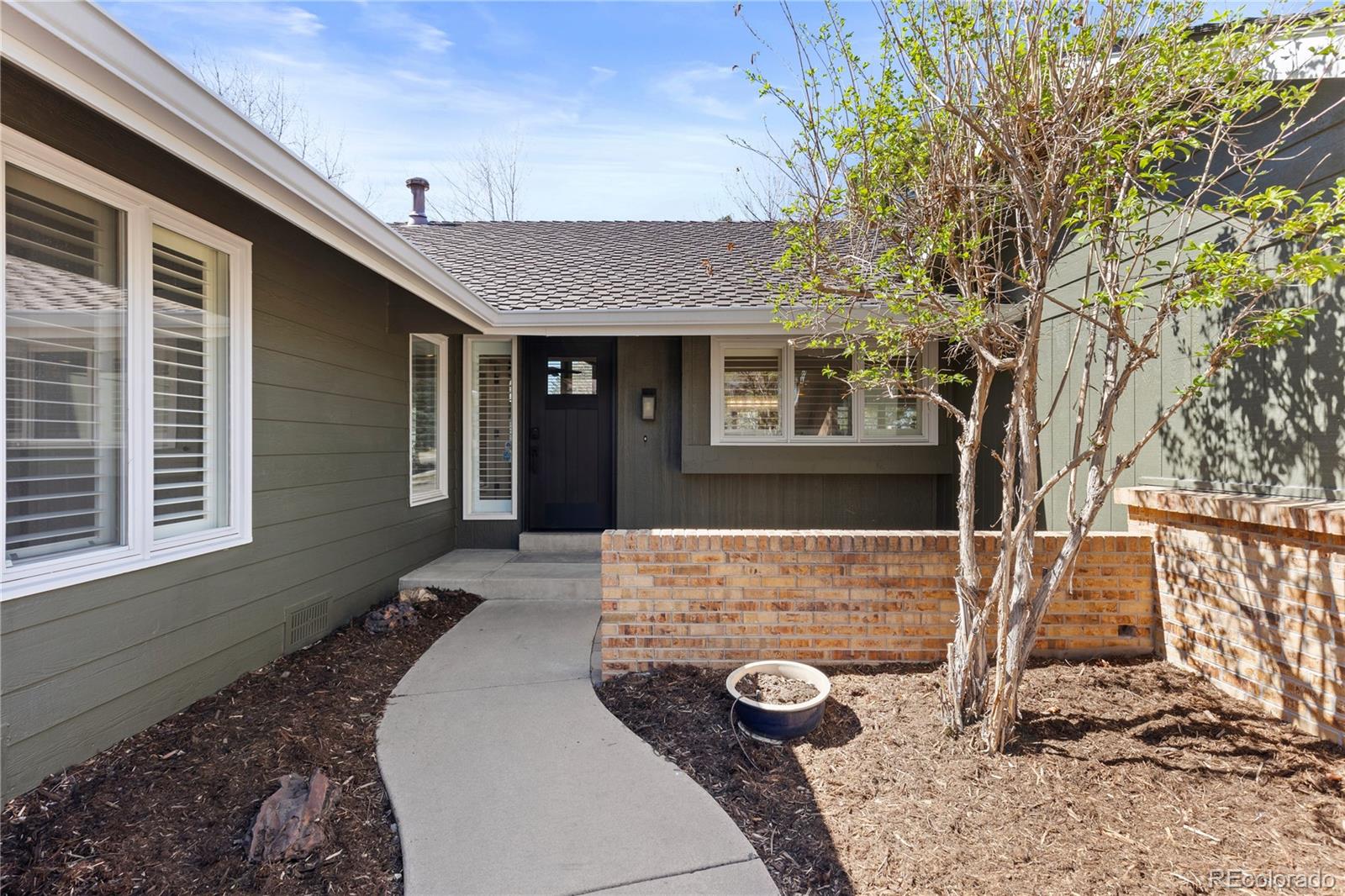 MLS Image #2 for 7755 s forest street,centennial, Colorado