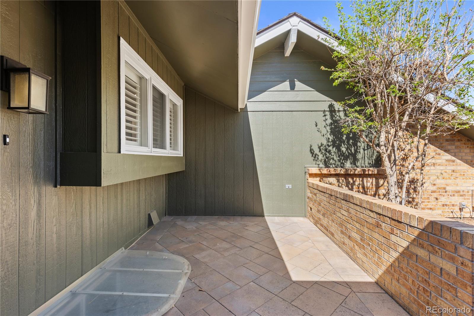 MLS Image #3 for 7755 s forest street,centennial, Colorado