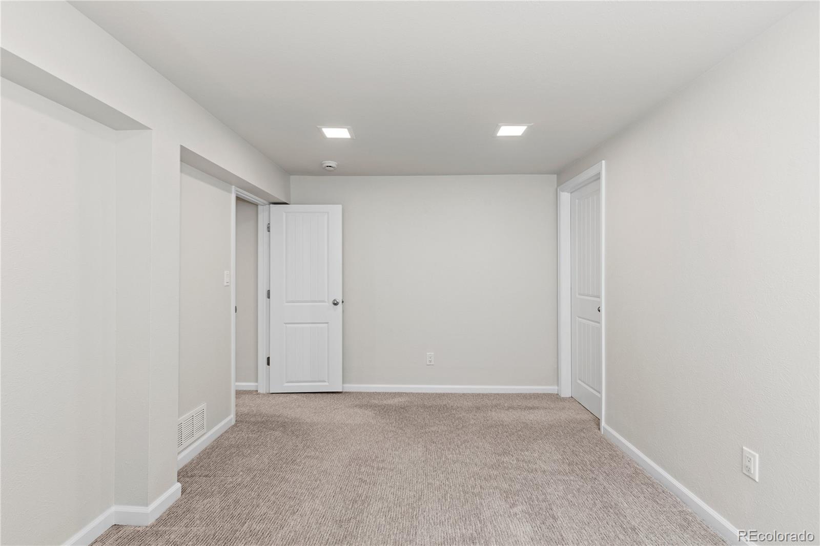 MLS Image #32 for 7755 s forest street,centennial, Colorado