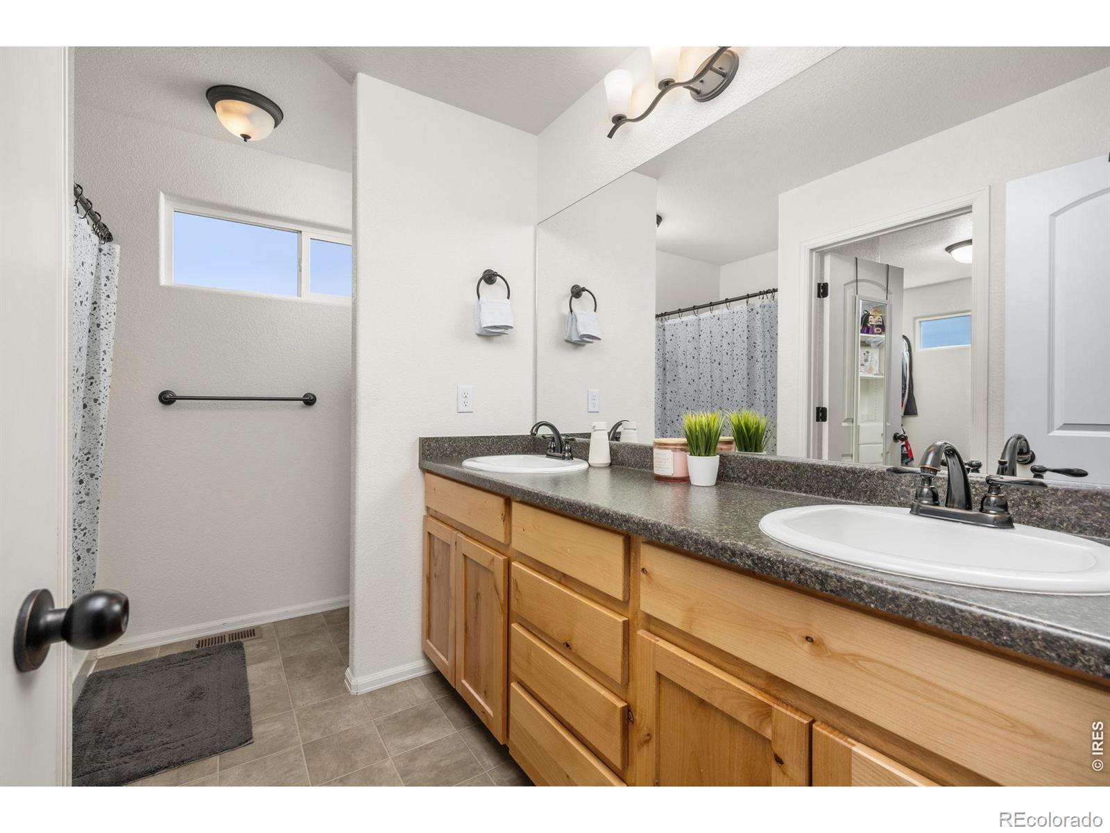 MLS Image #14 for 1553  first light drive,windsor, Colorado