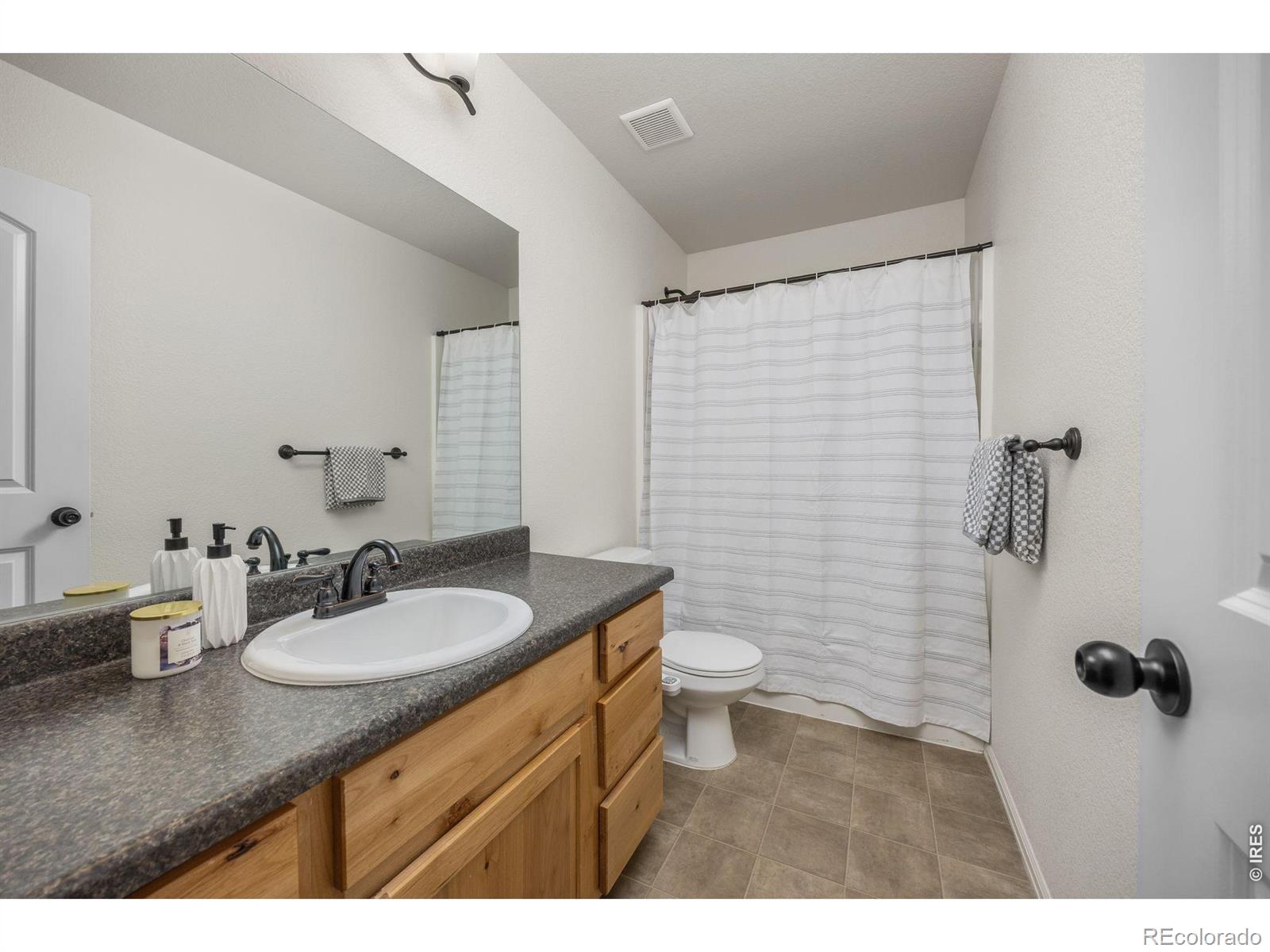 MLS Image #18 for 1553  first light drive,windsor, Colorado