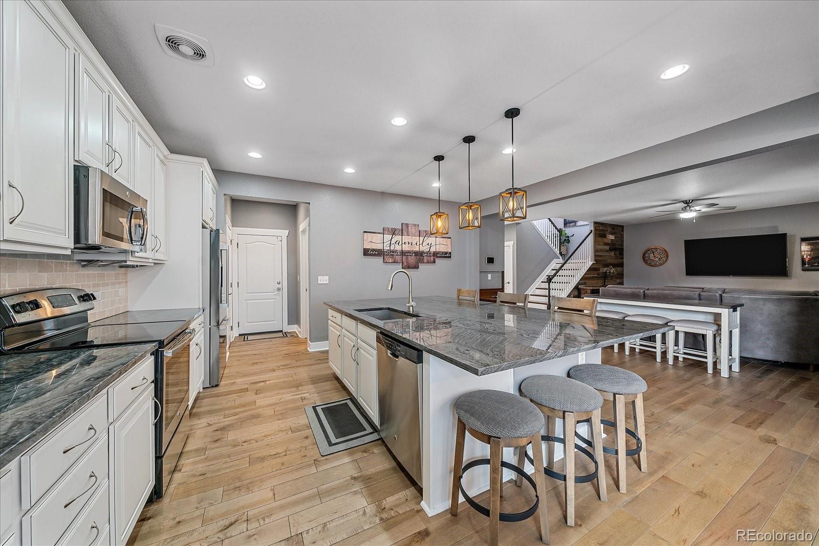 MLS Image #12 for 25160 e ellsworth drive,aurora, Colorado