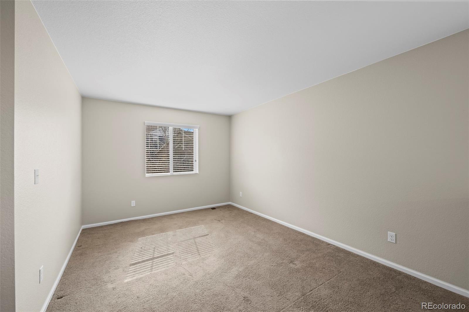 MLS Image #10 for 5078 s tempe way,aurora, Colorado