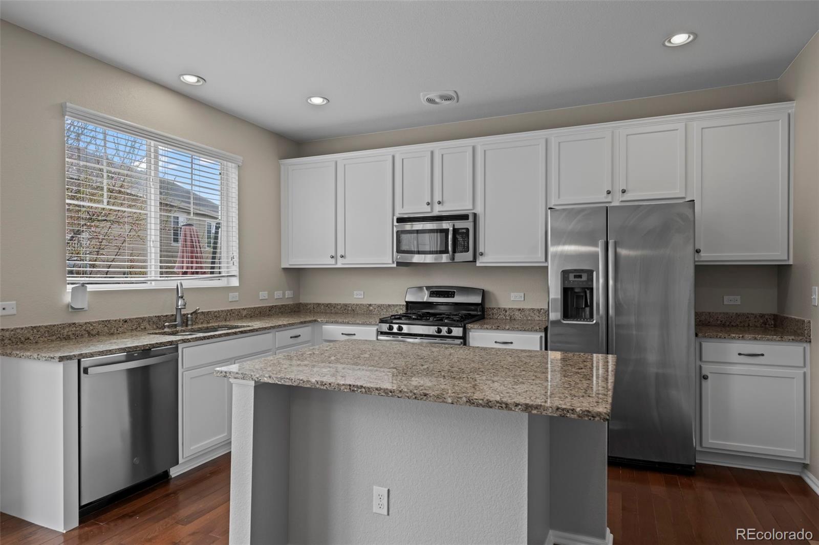 MLS Image #7 for 5078 s tempe way,aurora, Colorado