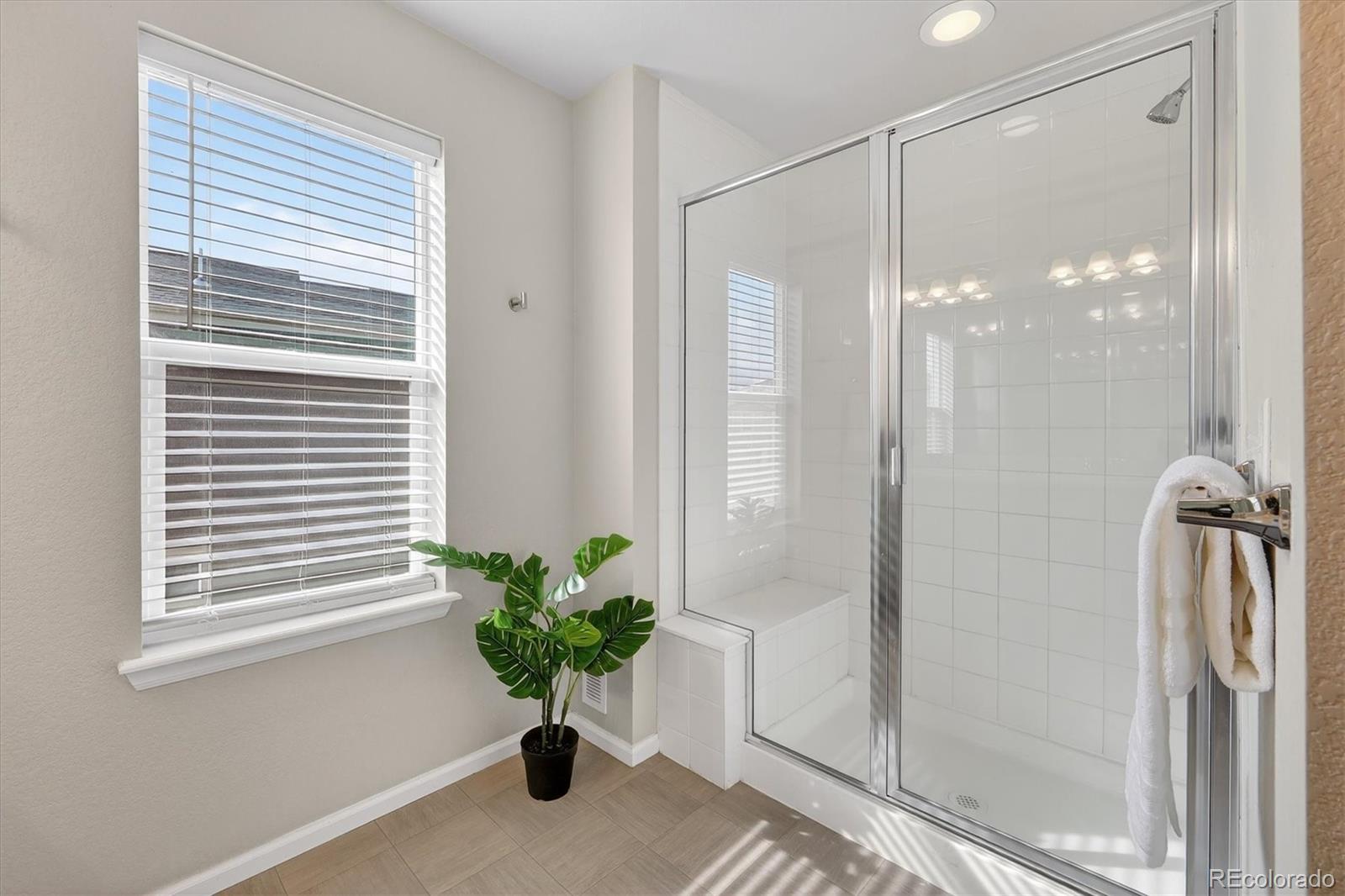 MLS Image #19 for 6571 n cathay street,denver, Colorado