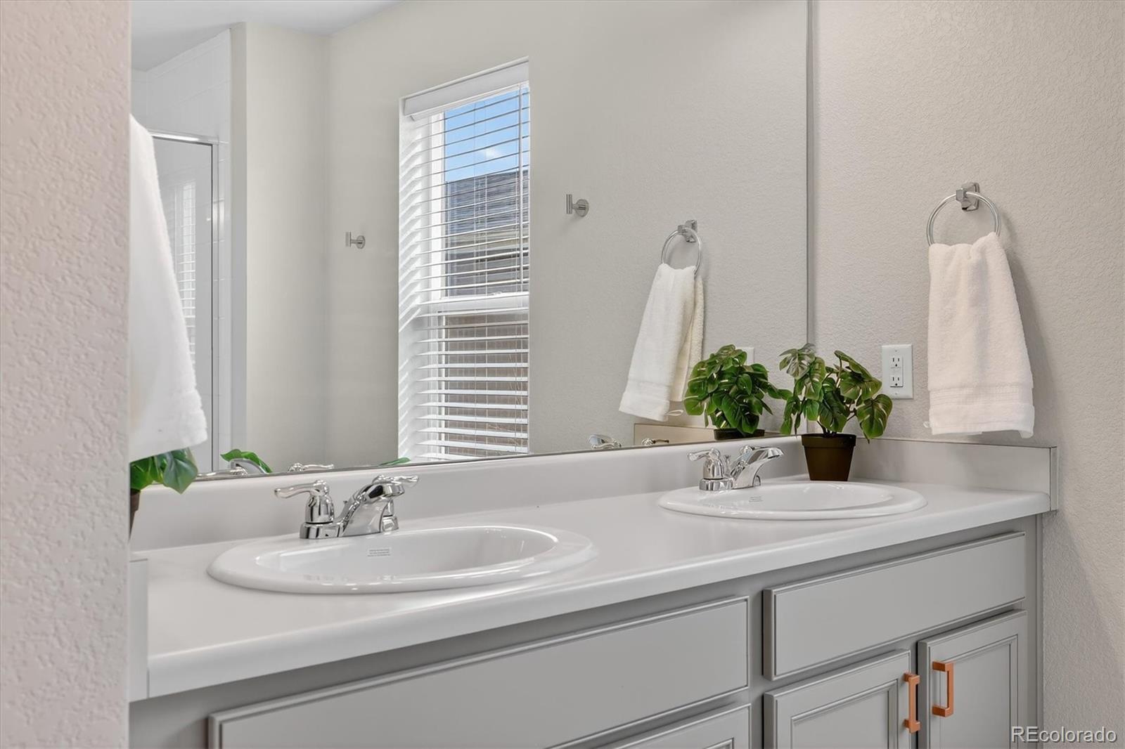 MLS Image #22 for 6571 n cathay street,denver, Colorado