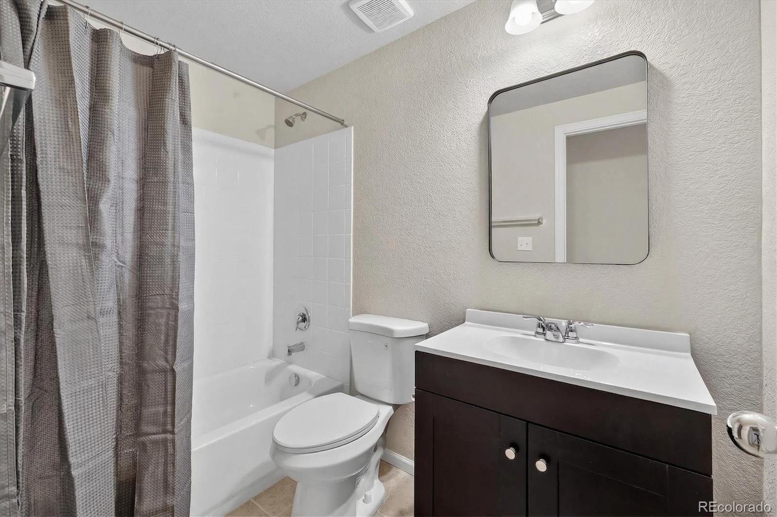 MLS Image #28 for 6571 n cathay street,denver, Colorado