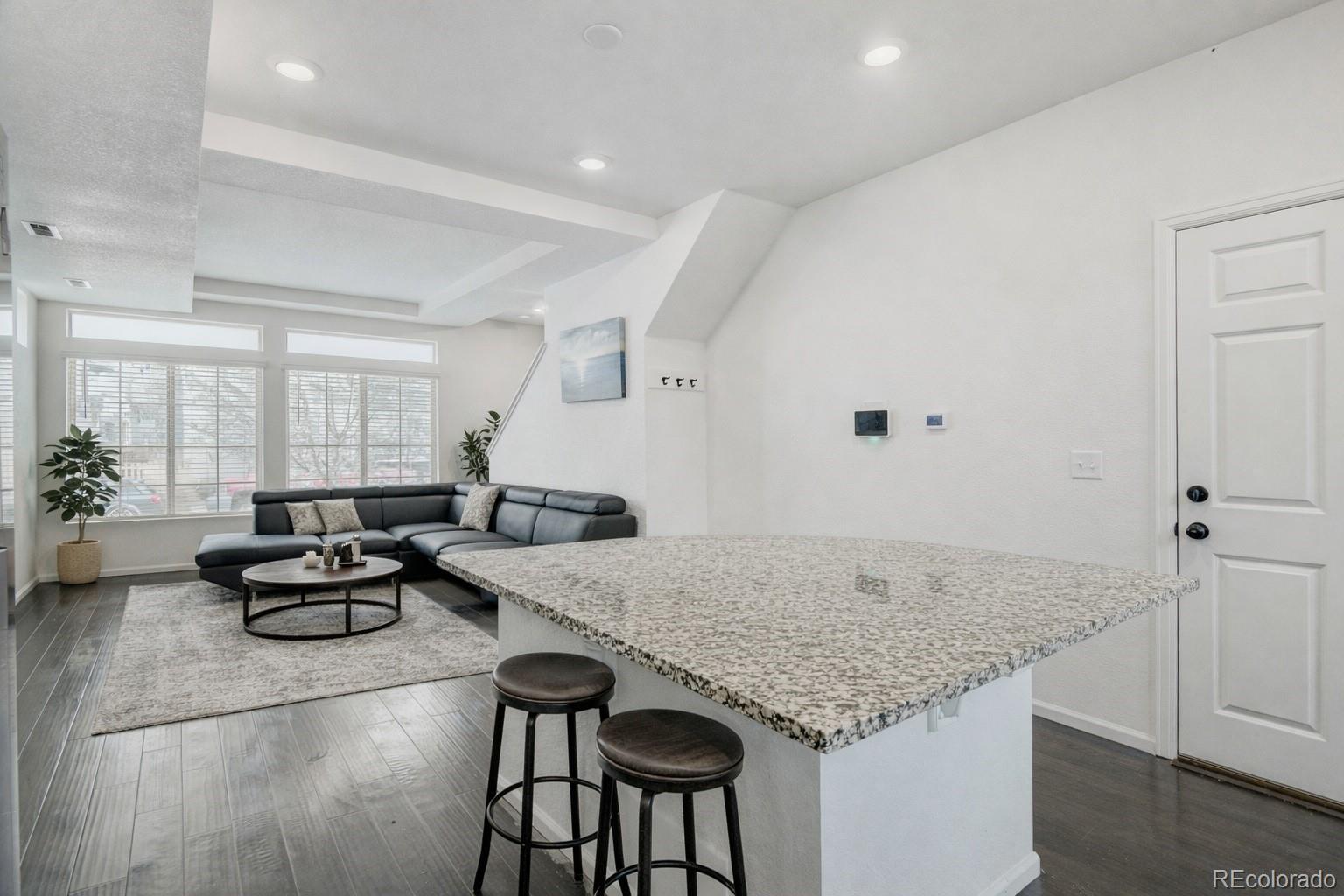 MLS Image #6 for 10071  yampa court,commerce city, Colorado