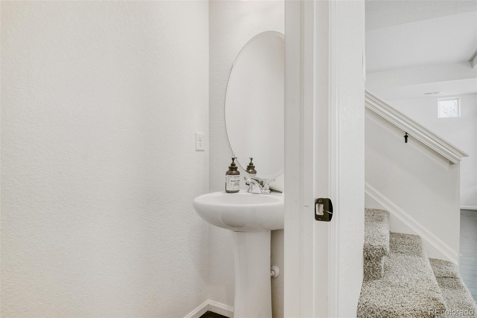 MLS Image #9 for 10071  yampa court,commerce city, Colorado