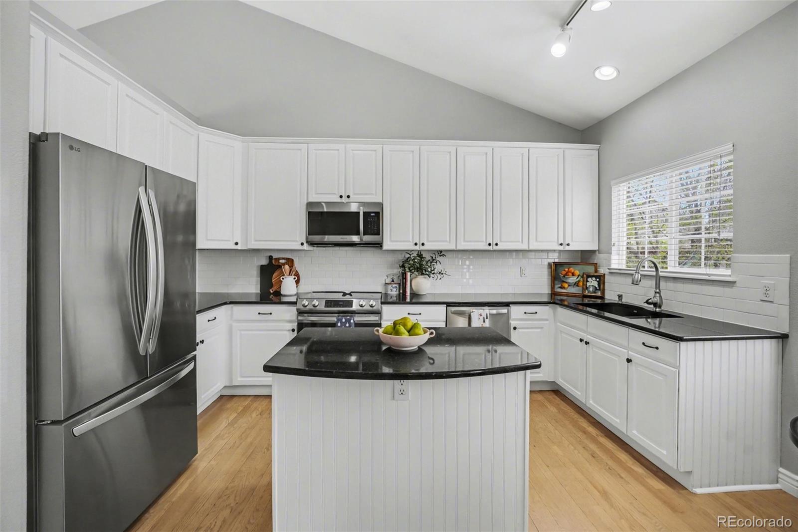 MLS Image #8 for 1070  thornbury place,highlands ranch, Colorado