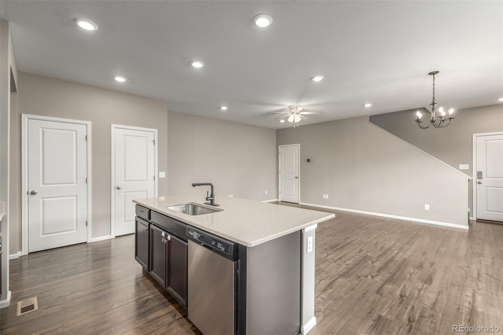 MLS Image #10 for 9316 e 60th avenue,denver, Colorado