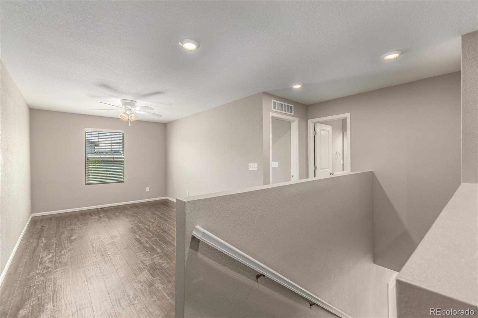 MLS Image #13 for 9316 e 60th avenue,denver, Colorado