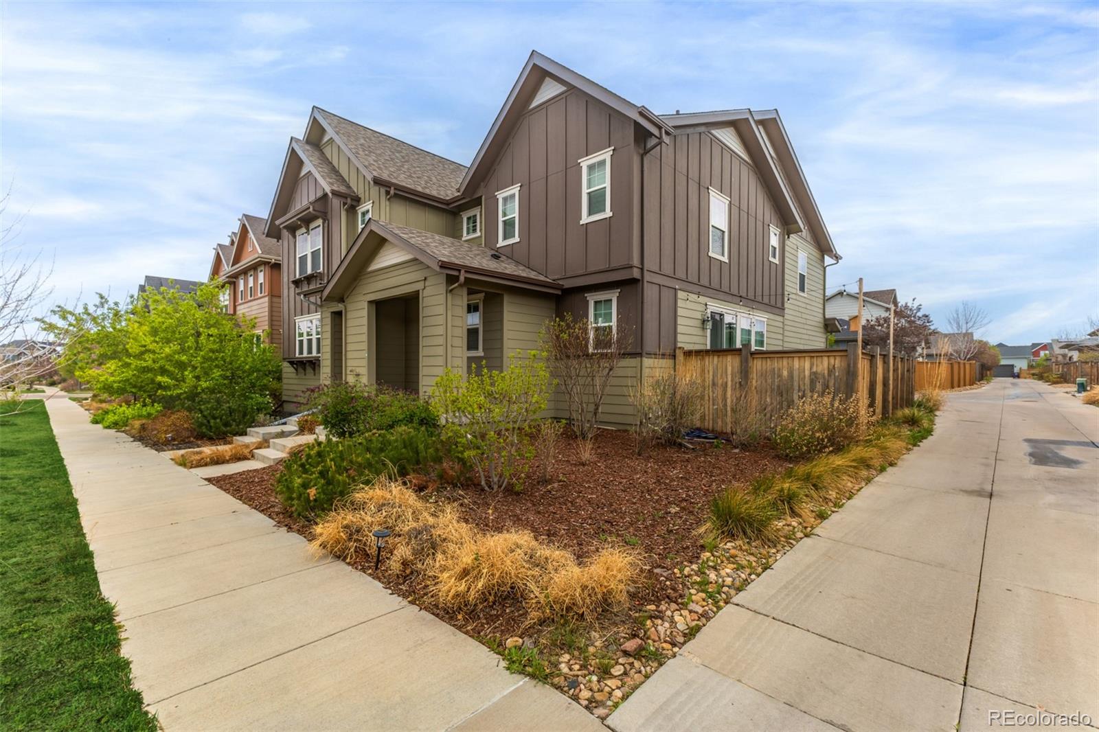 MLS Image #2 for 9316 e 60th avenue,denver, Colorado