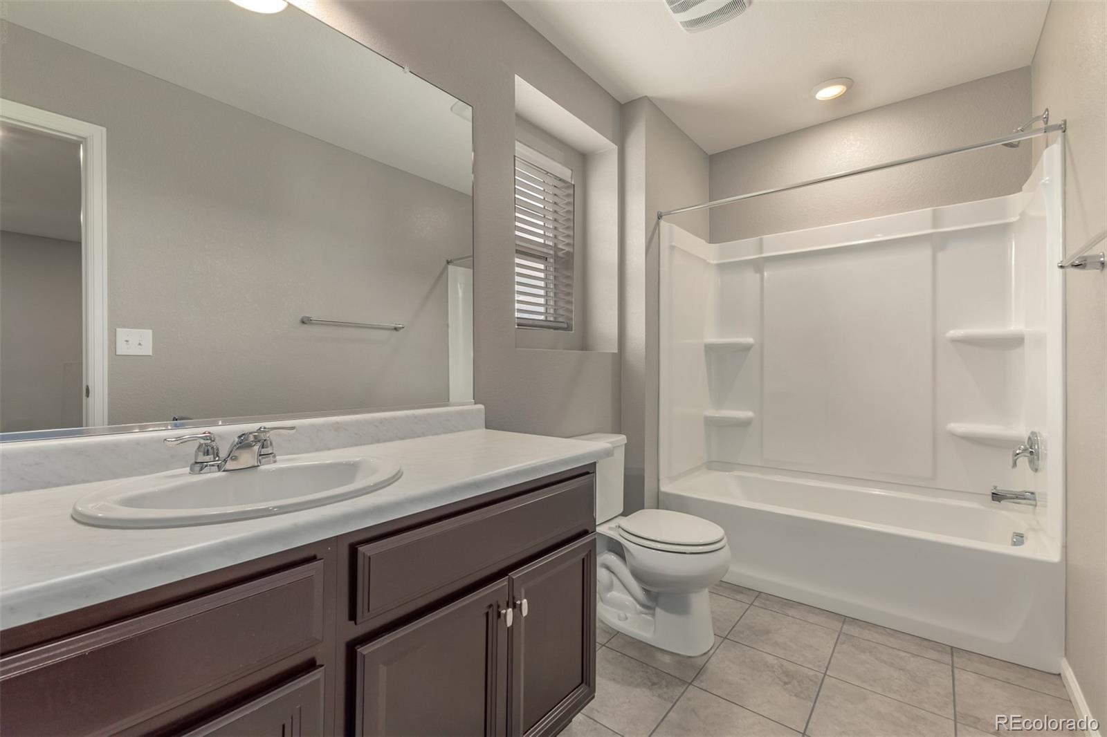 MLS Image #22 for 9316 e 60th avenue,denver, Colorado