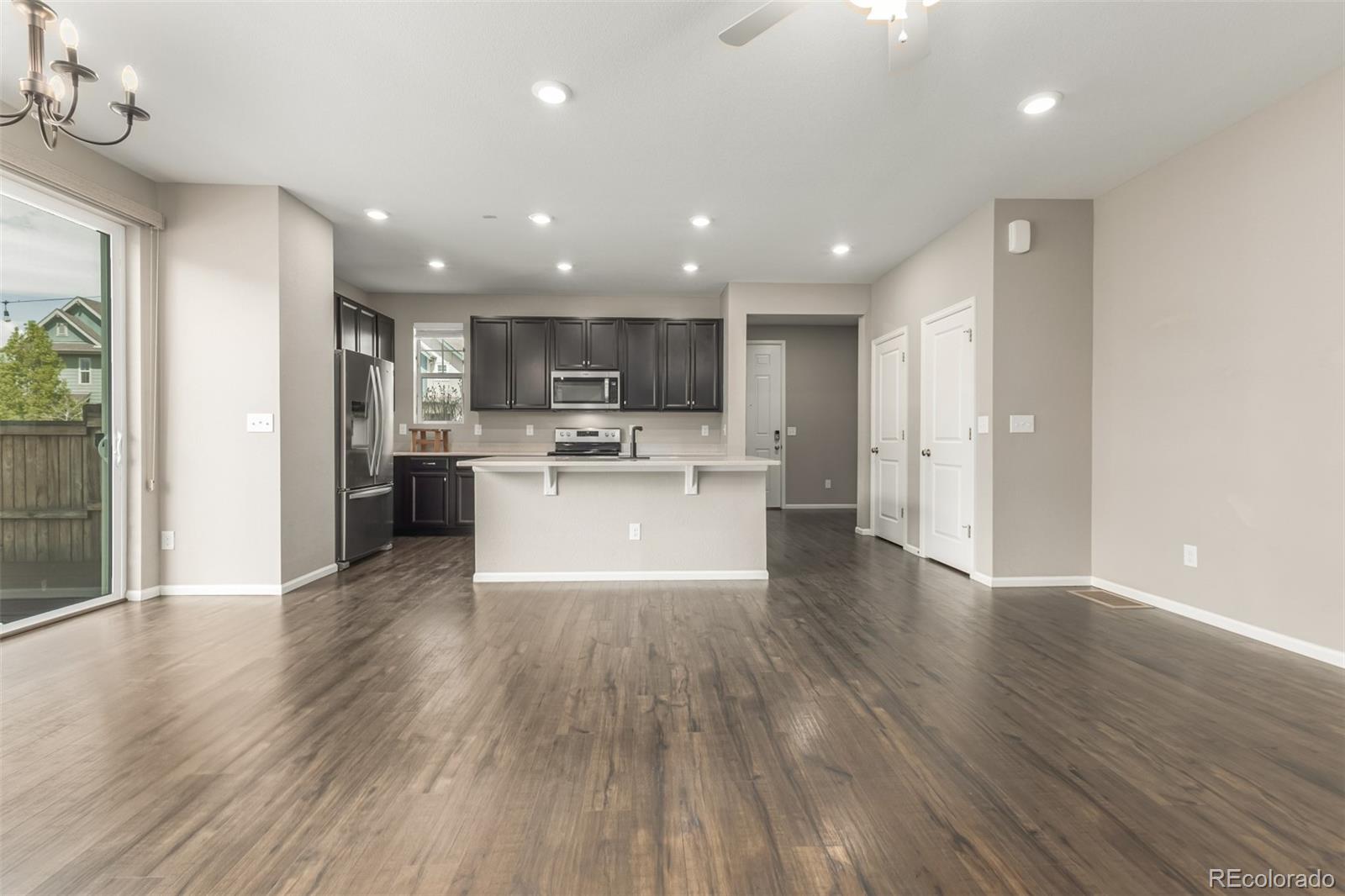 MLS Image #5 for 9316 e 60th avenue,denver, Colorado