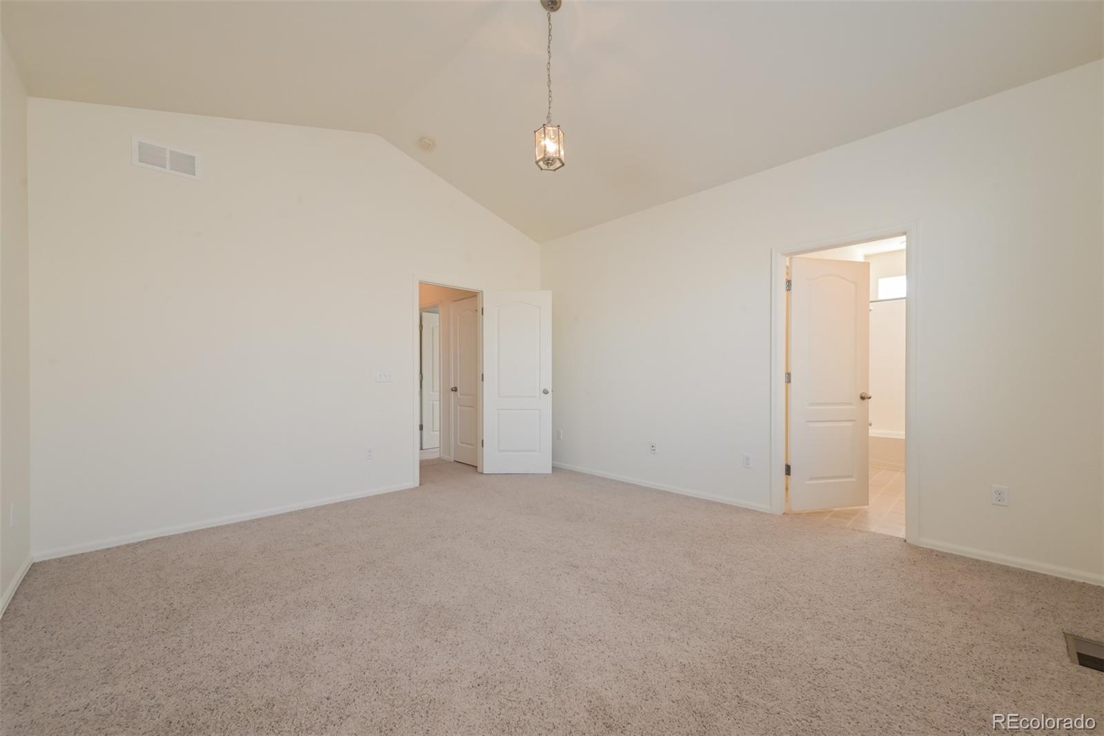 MLS Image #12 for 5613 s elk court,aurora, Colorado