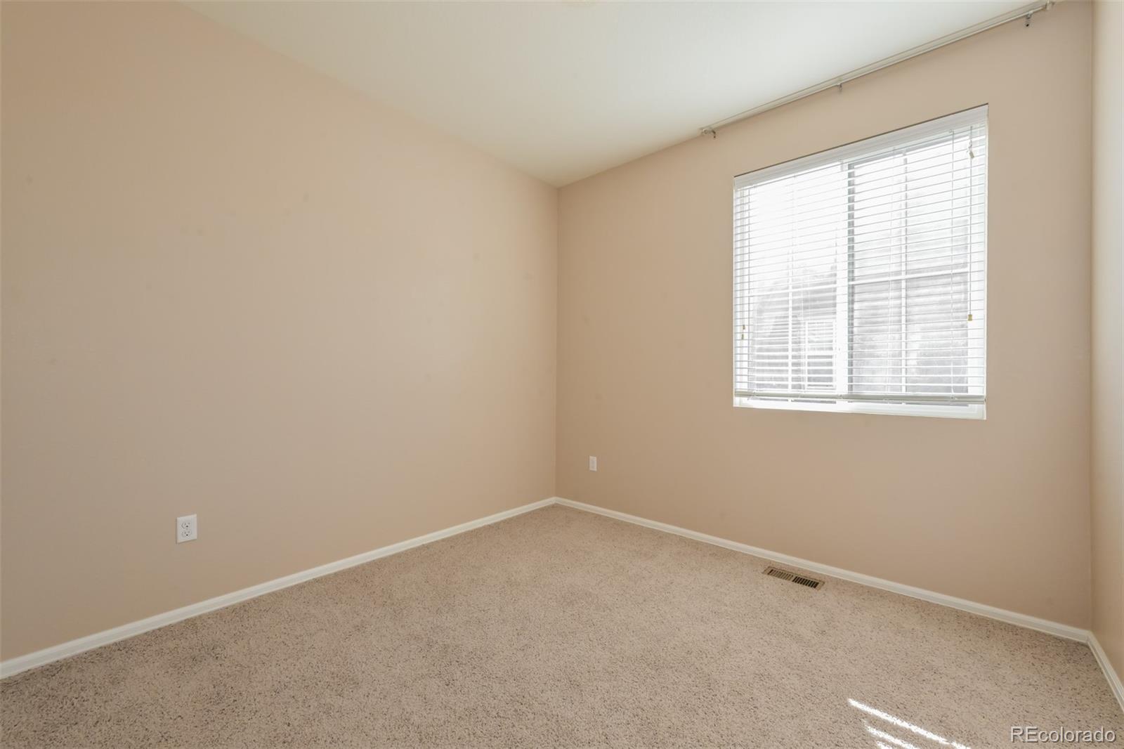 MLS Image #16 for 5613 s elk court,aurora, Colorado