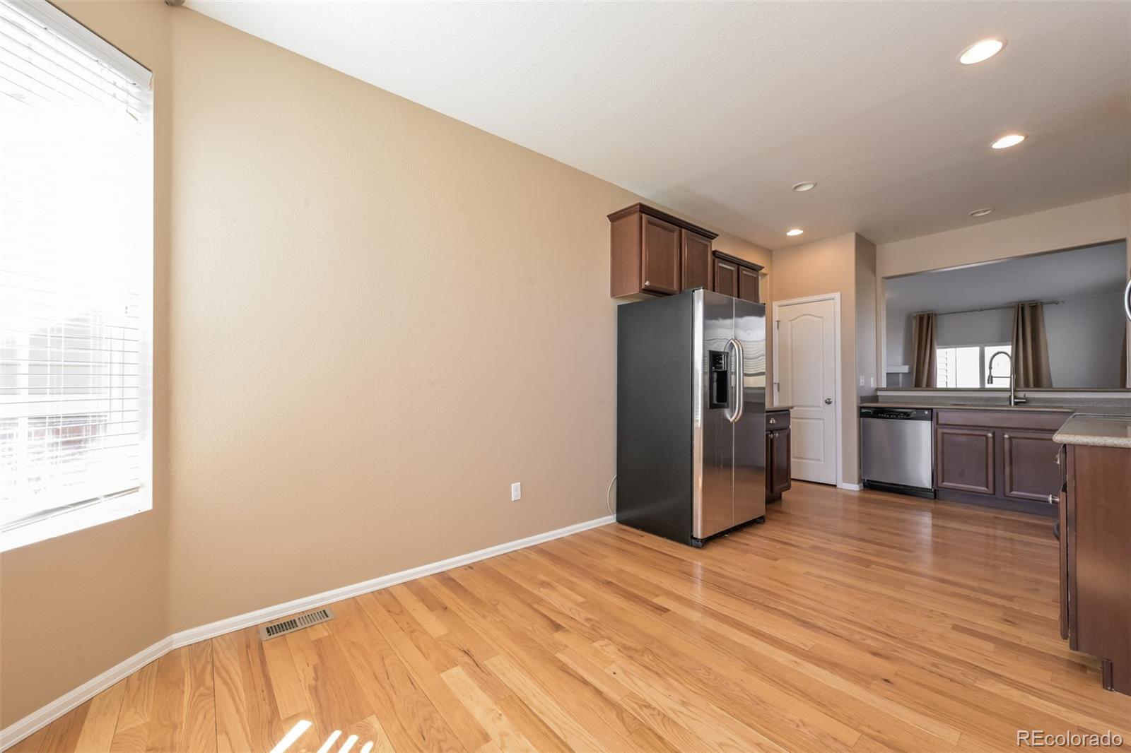 MLS Image #3 for 5613 s elk court,aurora, Colorado