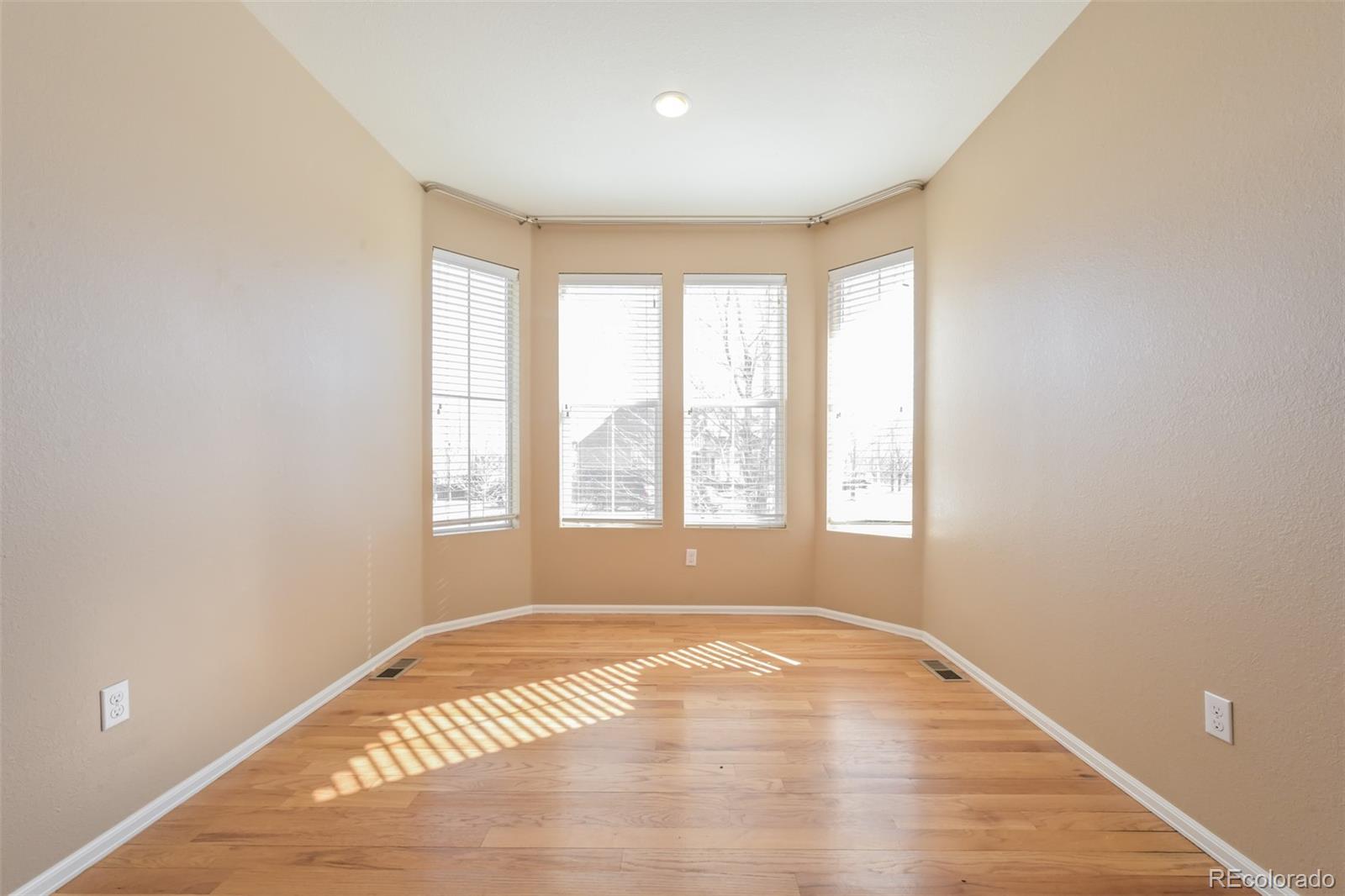 MLS Image #7 for 5613 s elk court,aurora, Colorado