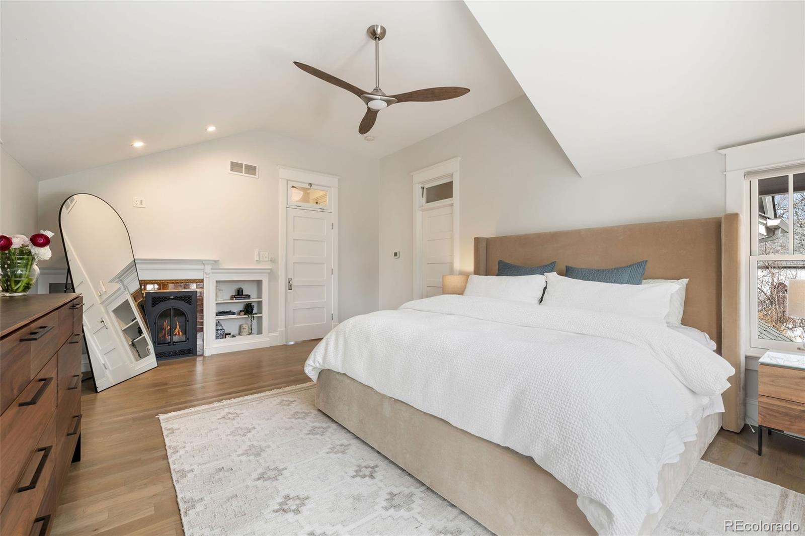 MLS Image #23 for 2300 s clayton street,denver, Colorado