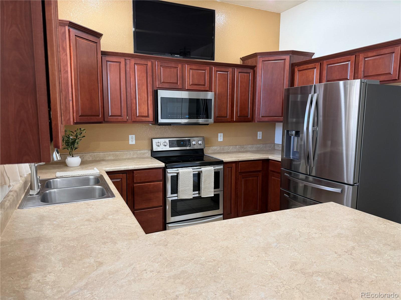 MLS Image #12 for 2310  stone pine drive,pueblo, Colorado