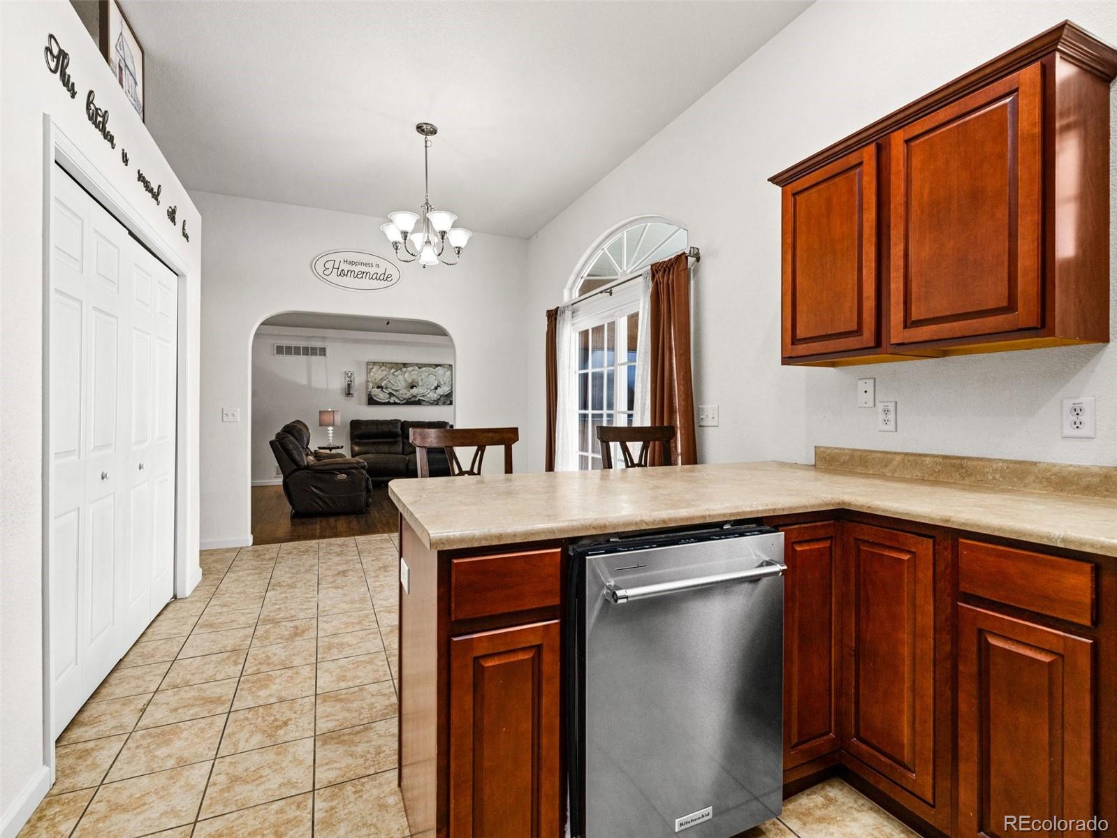 MLS Image #8 for 2310  stone pine drive,pueblo, Colorado