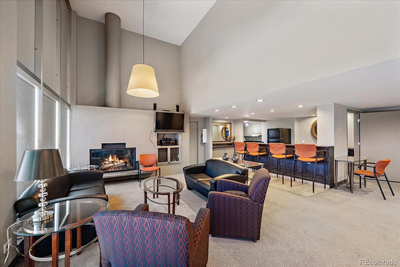 MLS Image #11 for 855  pennsylvania street 305,denver, Colorado
