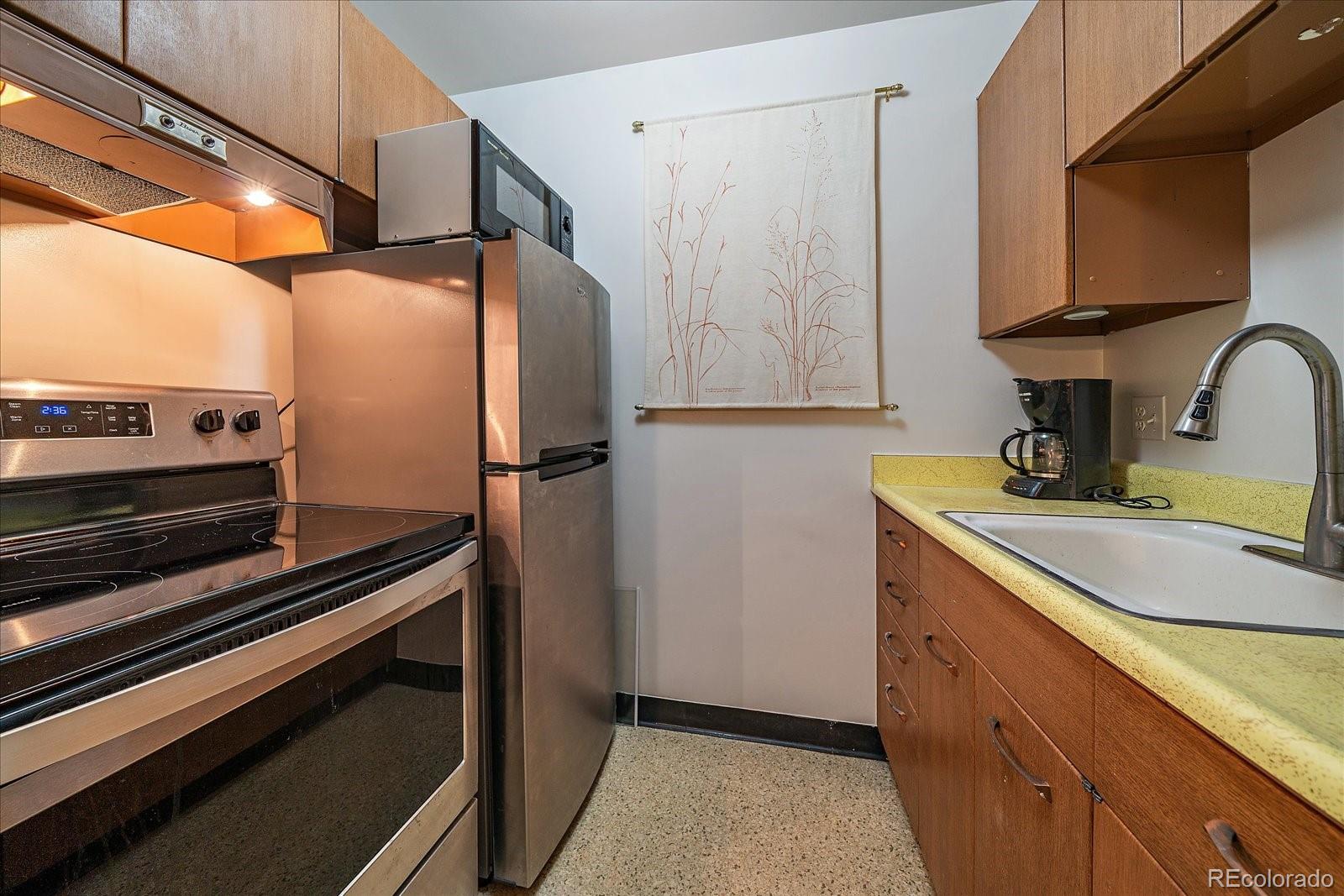 MLS Image #35 for 855  pennsylvania street 305,denver, Colorado