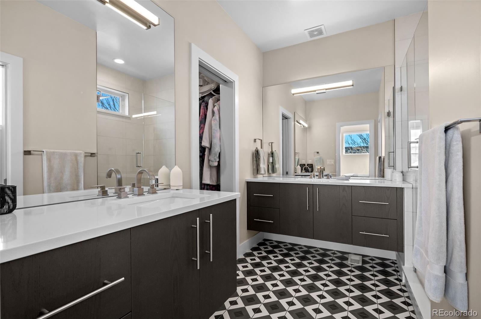MLS Image #10 for 1718  hooker street ,denver, Colorado