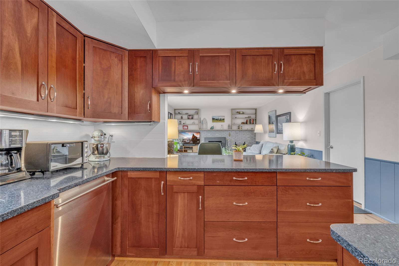 MLS Image #11 for 8300 e hinsdale avenue,centennial, Colorado
