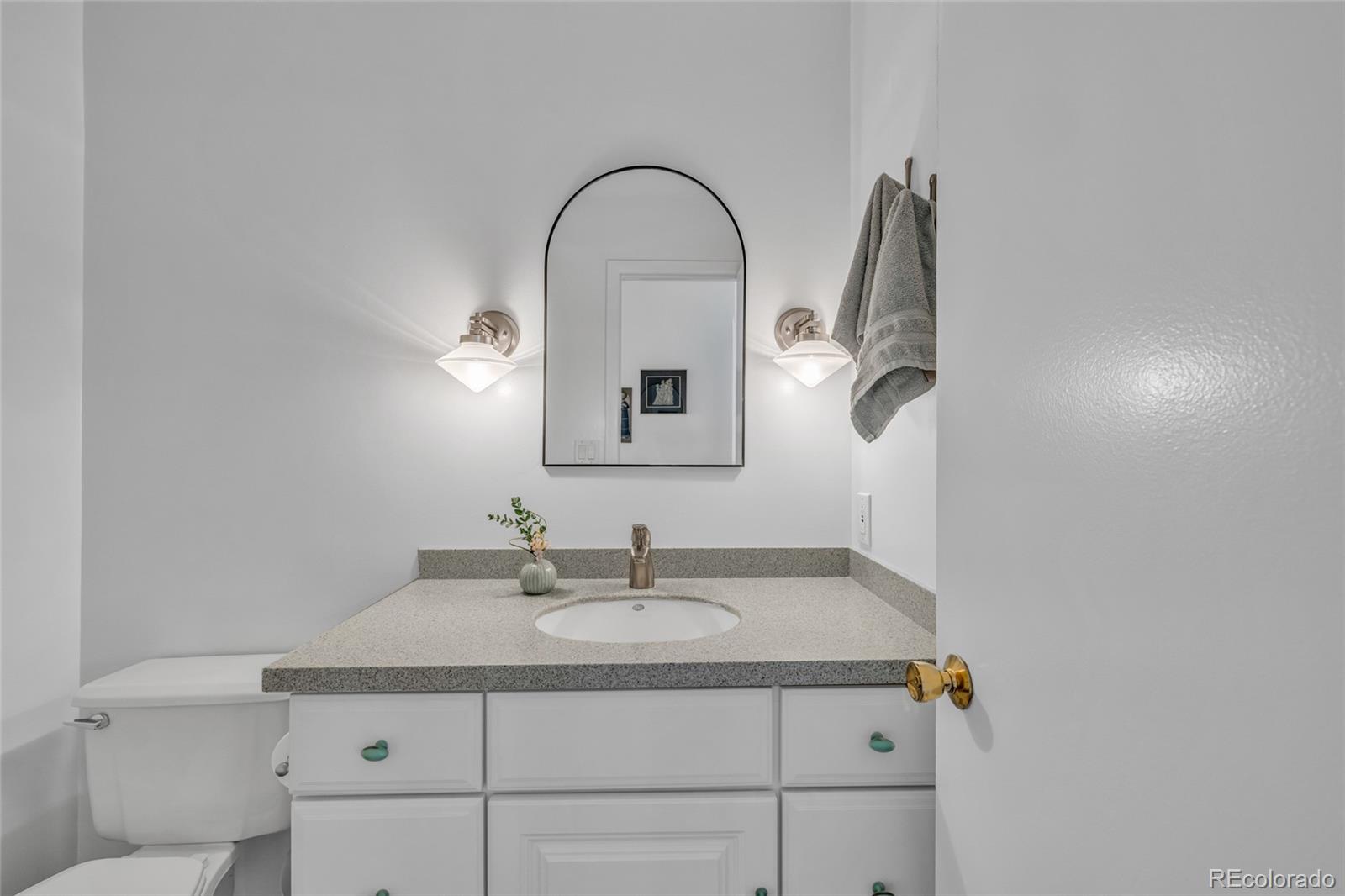 MLS Image #19 for 8300 e hinsdale avenue,centennial, Colorado