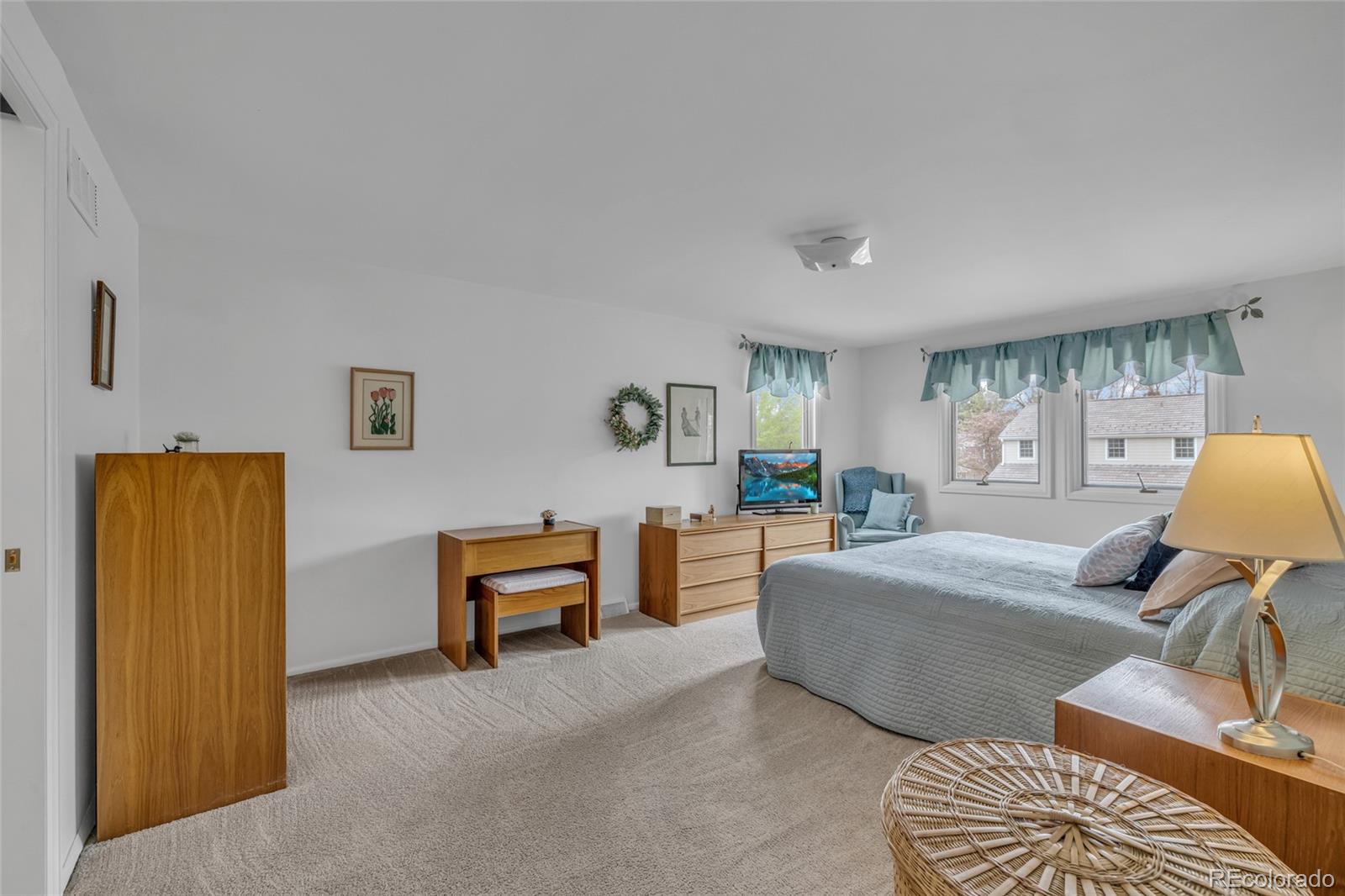 MLS Image #20 for 8300 e hinsdale avenue,centennial, Colorado