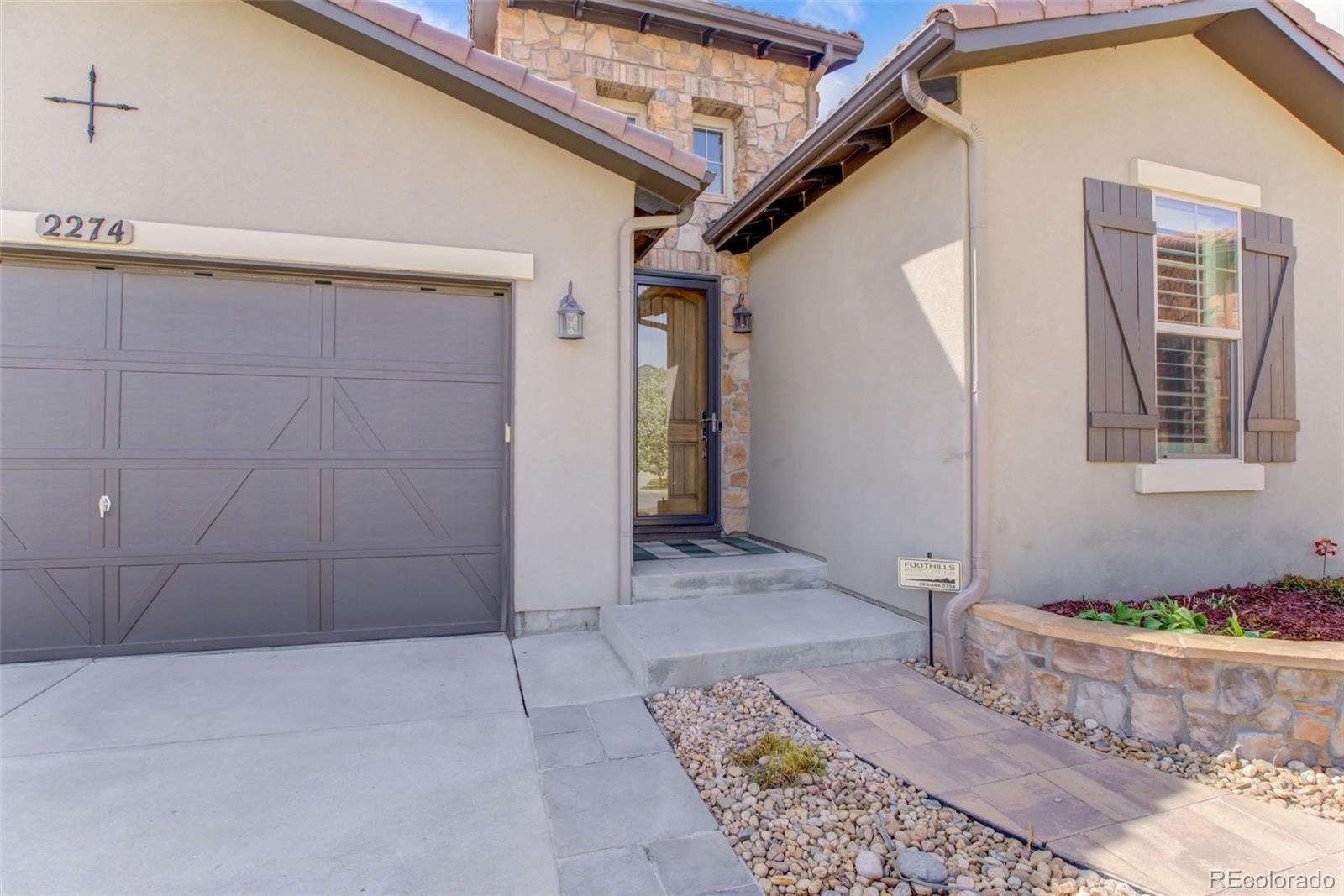 MLS Image #2 for 2274 s norse way,lakewood, Colorado