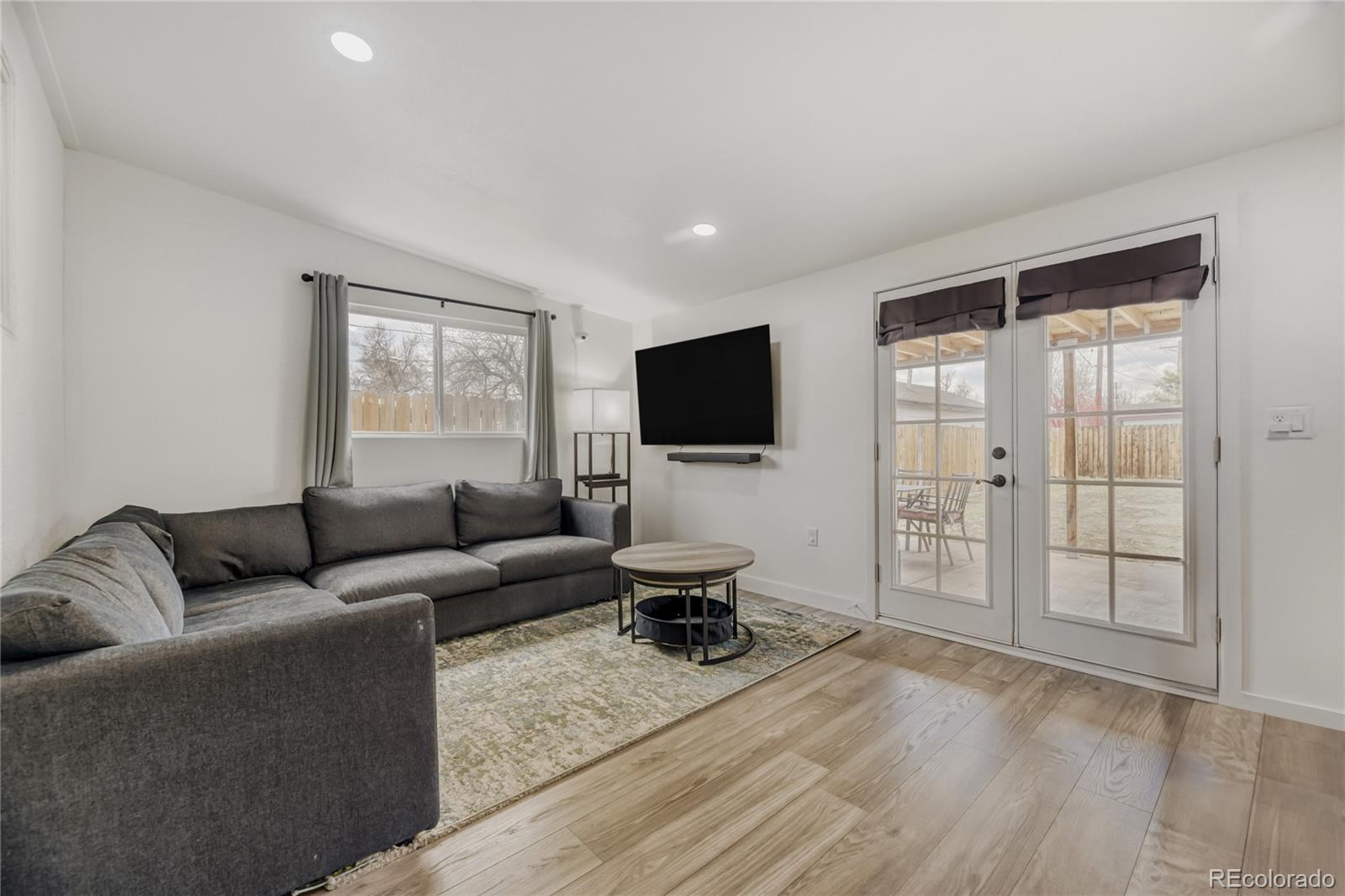 MLS Image #17 for 1315 s irving street,denver, Colorado