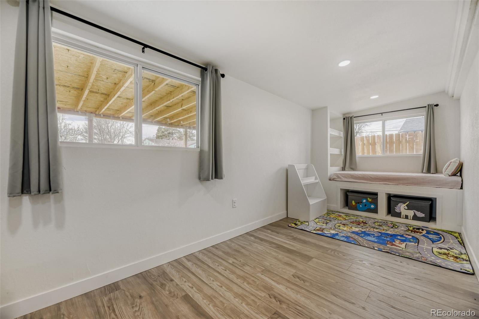 MLS Image #18 for 1315 s irving street,denver, Colorado