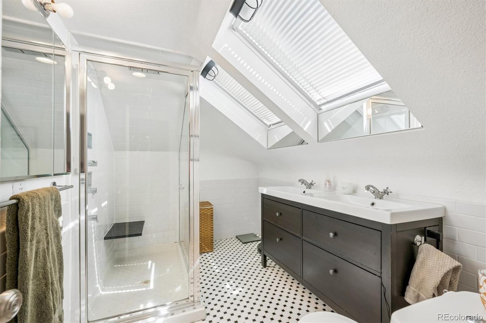 MLS Image #17 for 2422 n williams street,denver, Colorado